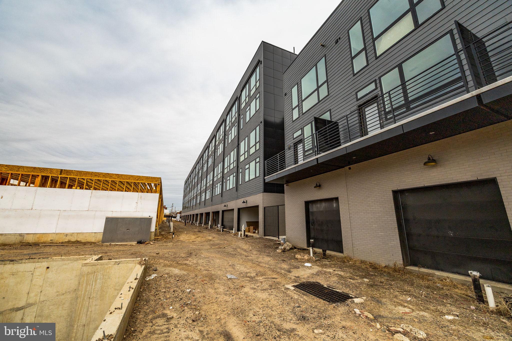 PORT RICHMOND - Residential