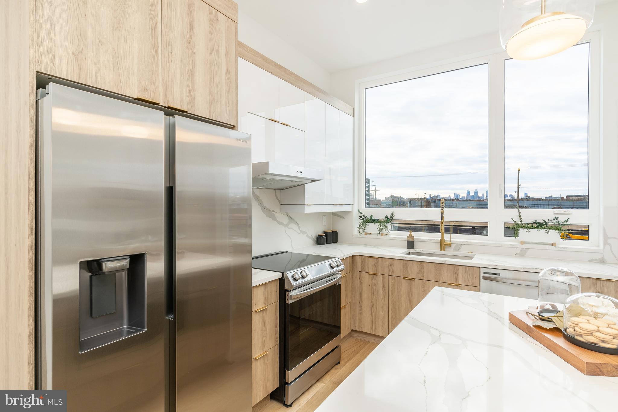 PORT RICHMOND - Residential