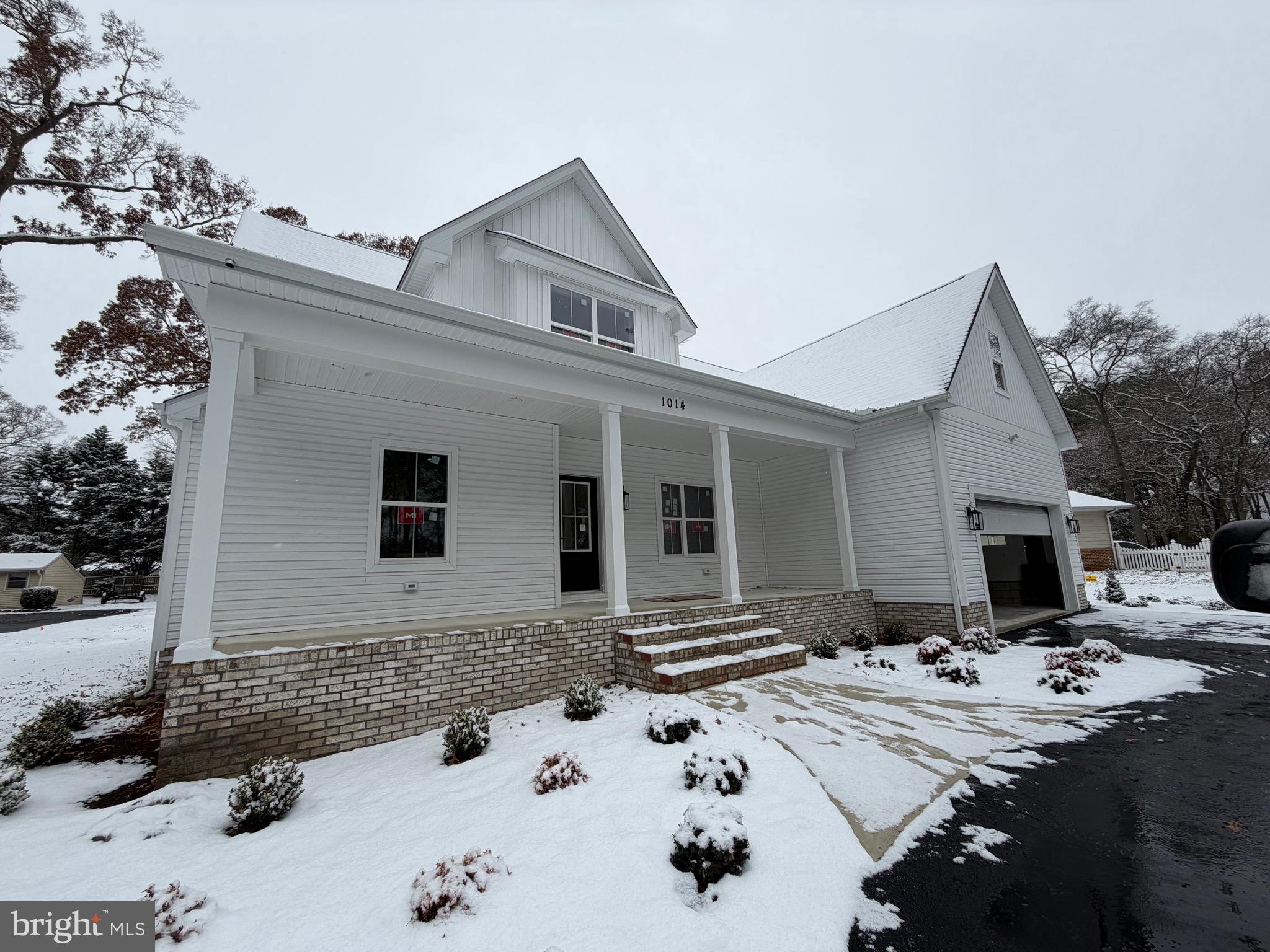 1014 S SCHUMAKER DRIVE