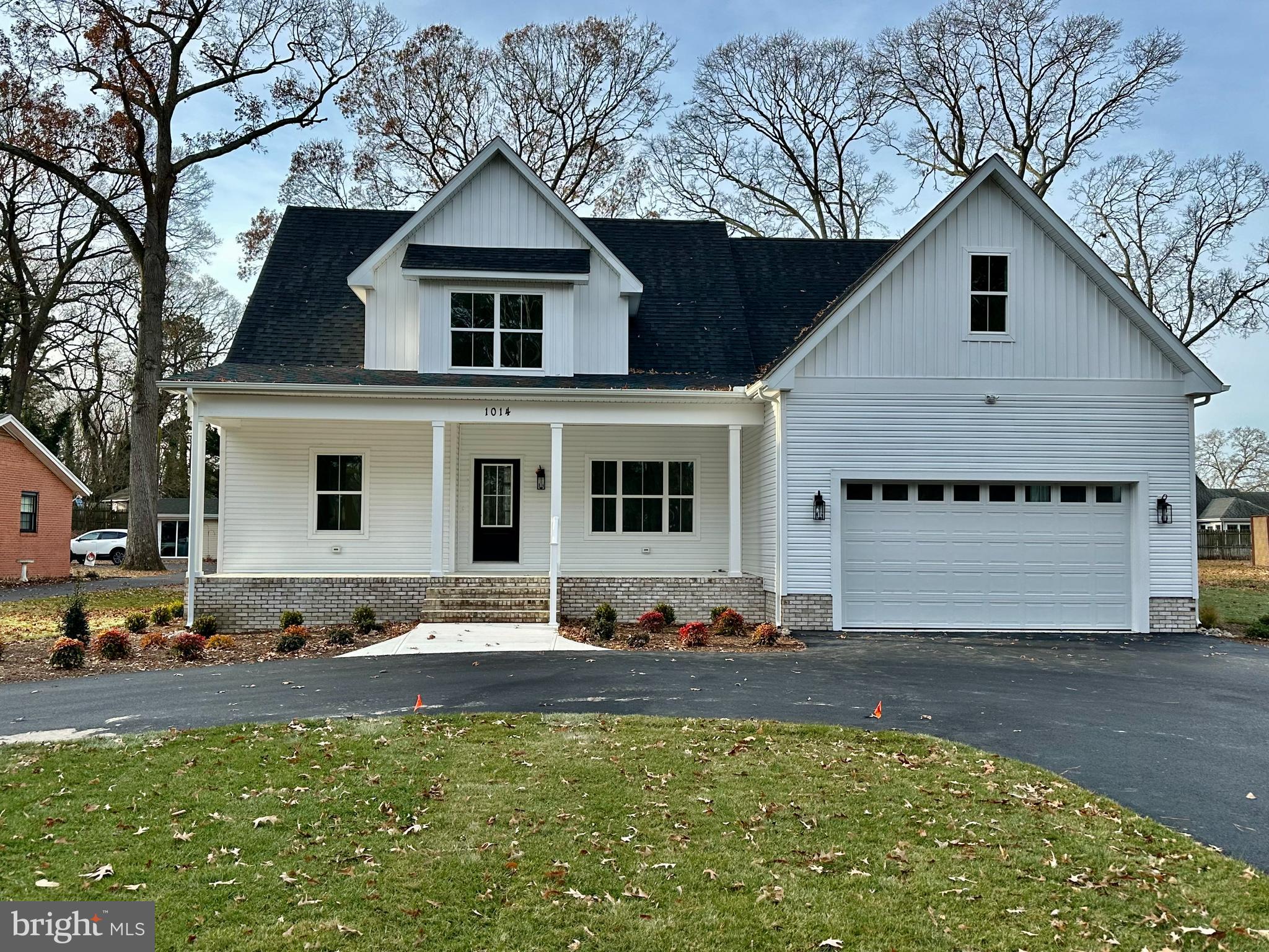 1014 S SCHUMAKER DRIVE