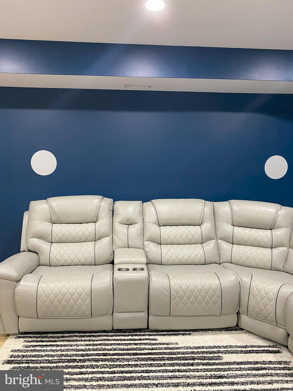 LOCHIEL FARM - Residential Lease