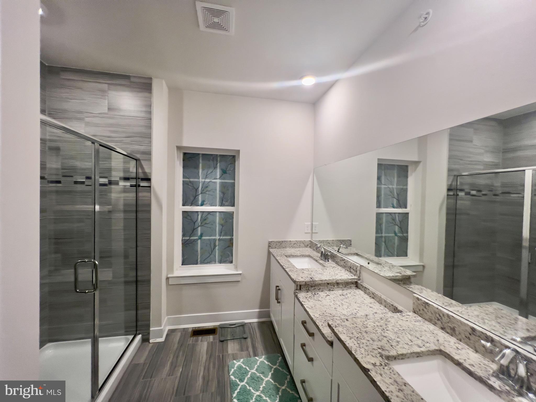 LOCHIEL FARM - Residential Lease