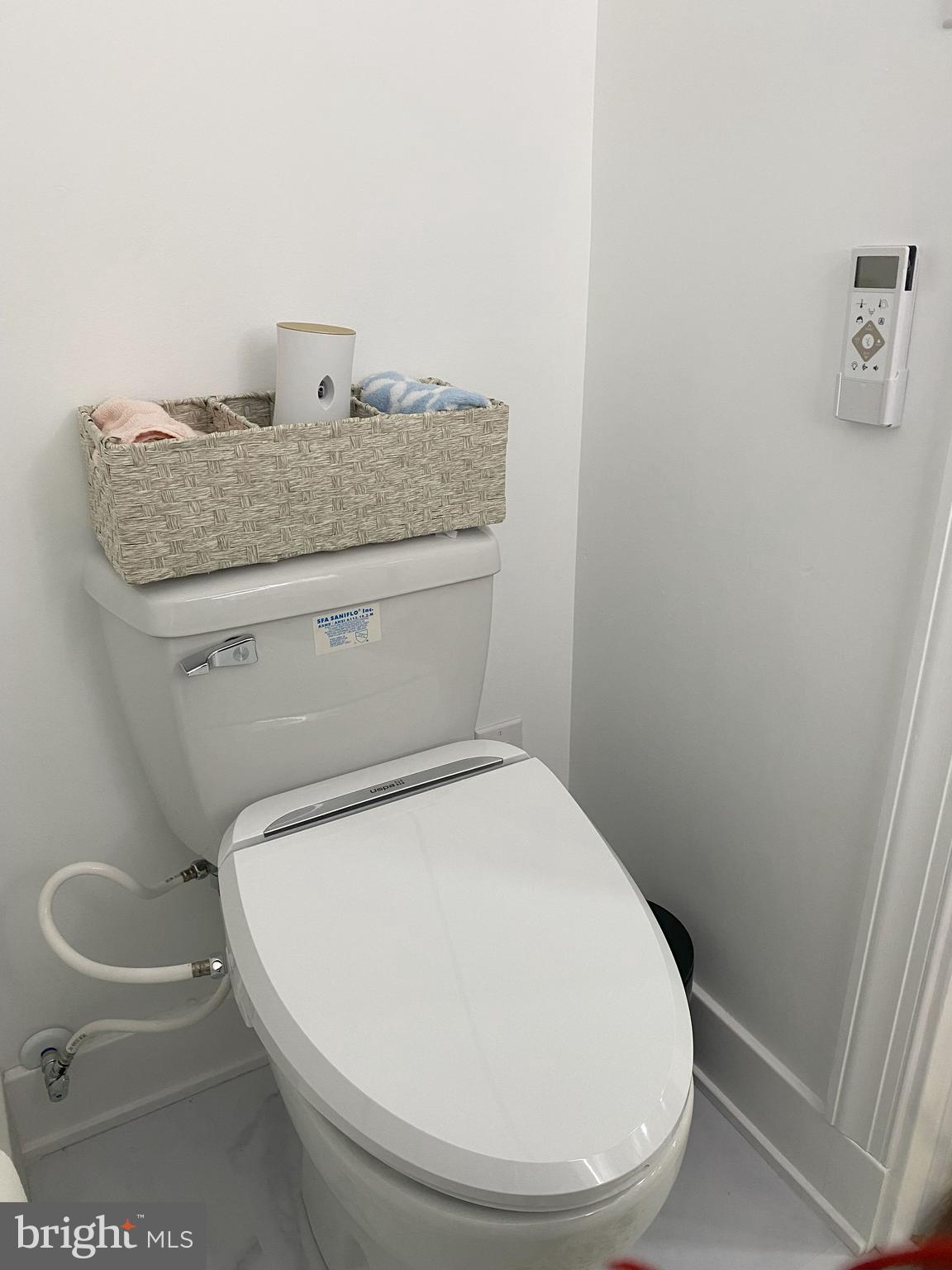 LOCHIEL FARM - Residential Lease