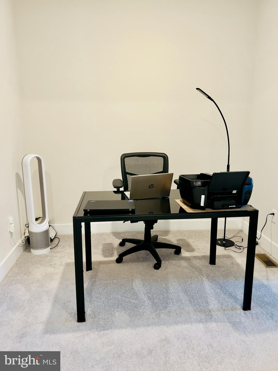 LOCHIEL FARM - Residential Lease