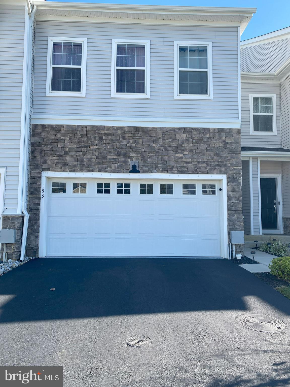 LOCHIEL FARM - Residential Lease