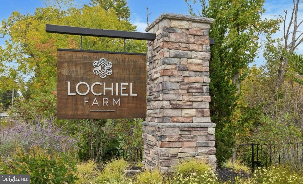 LOCHIEL FARM - Residential Lease