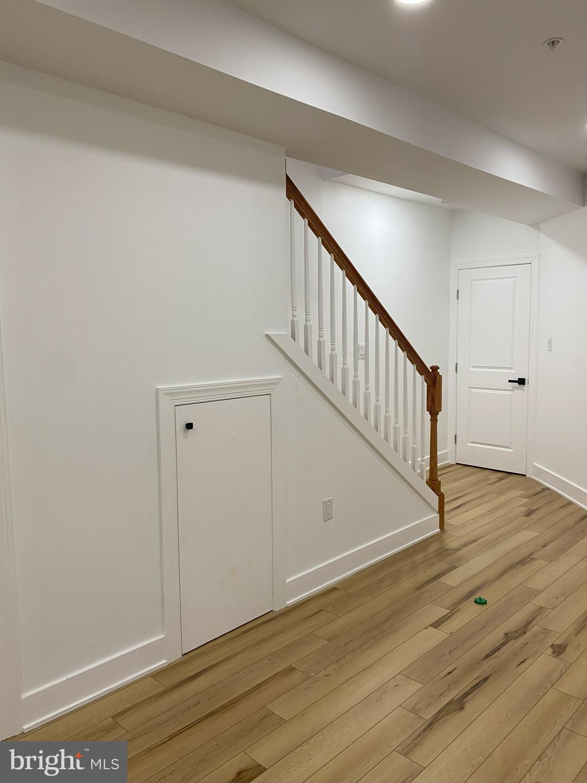 LOCHIEL FARM - Residential Lease