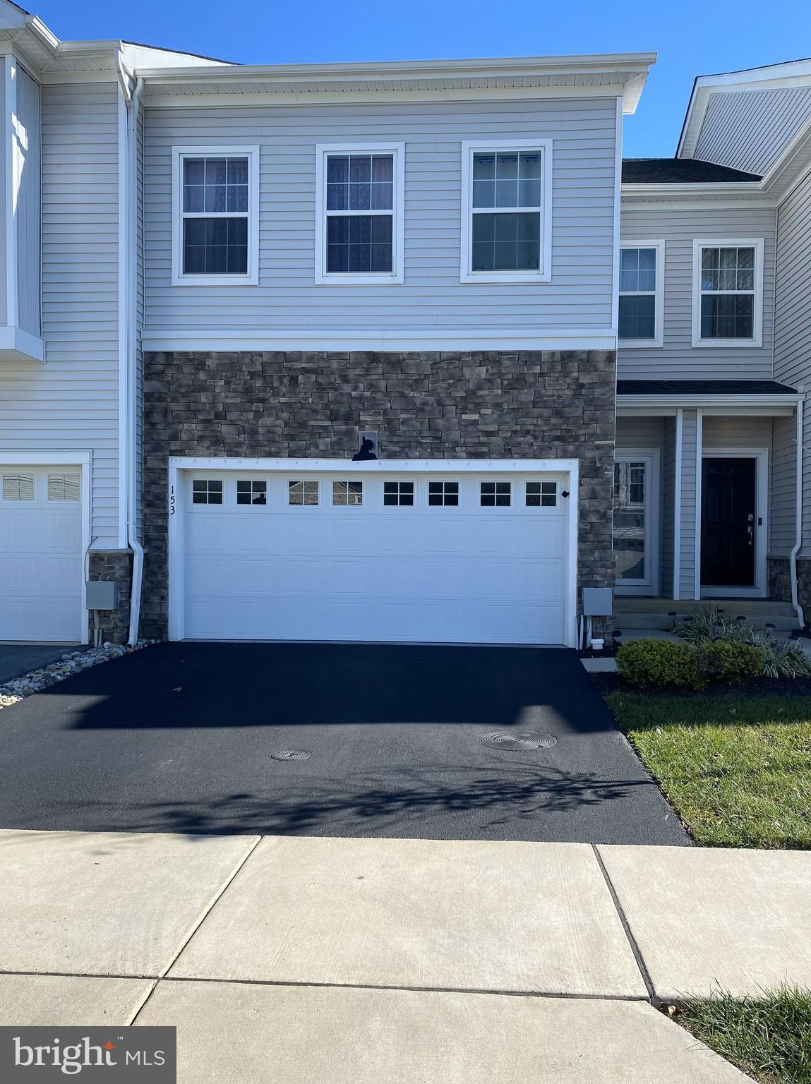 LOCHIEL FARM - Residential Lease