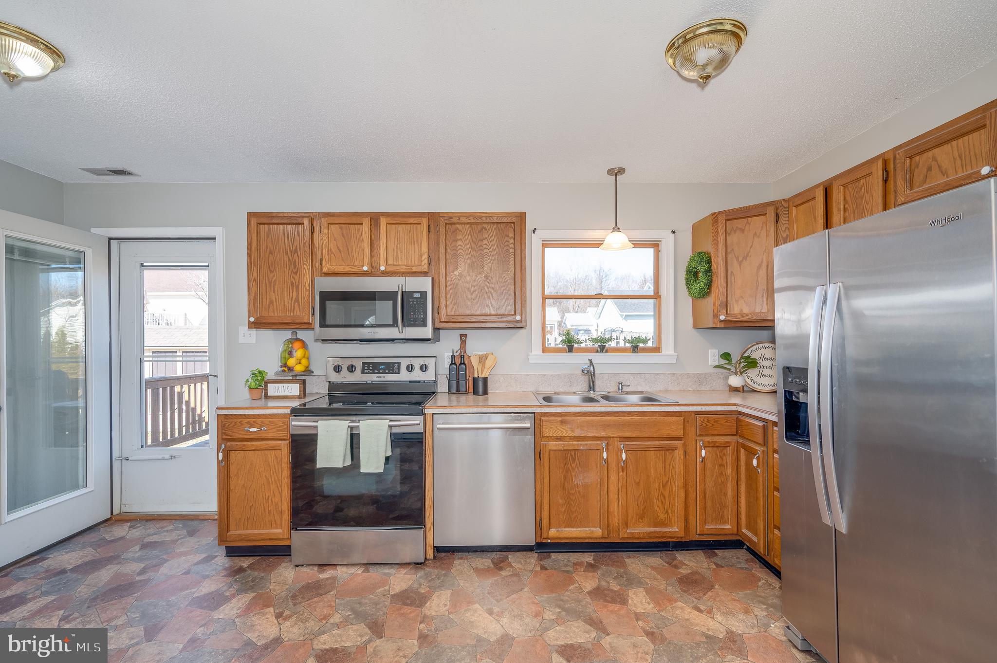 PATRICK HENRY ESTATES - Residential