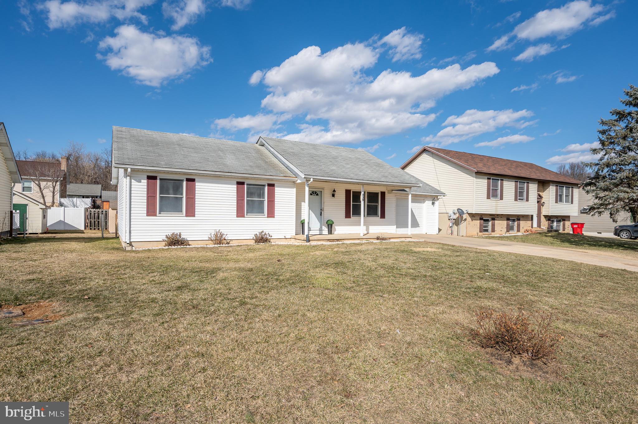 PATRICK HENRY ESTATES - Residential