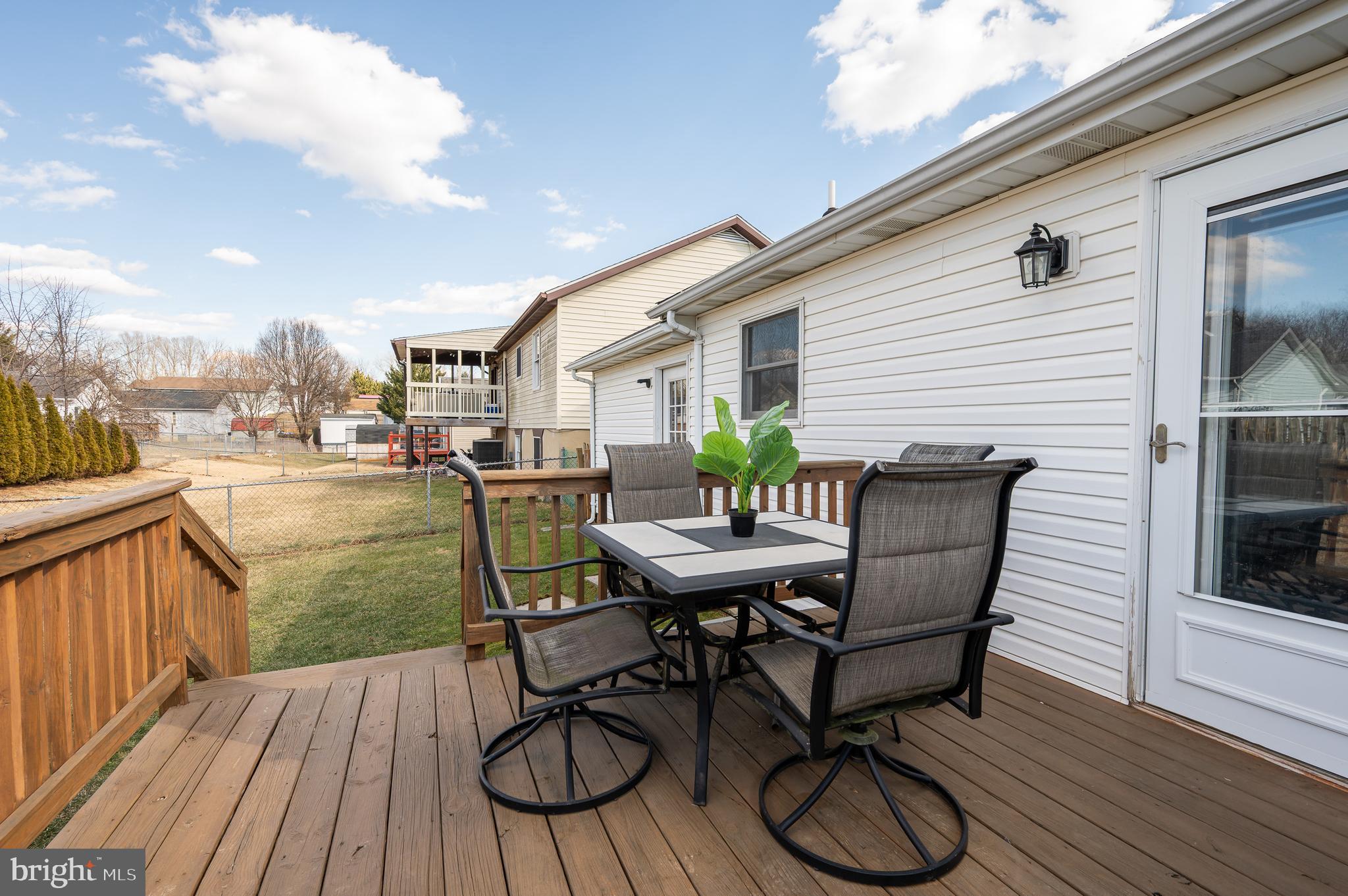 PATRICK HENRY ESTATES - Residential