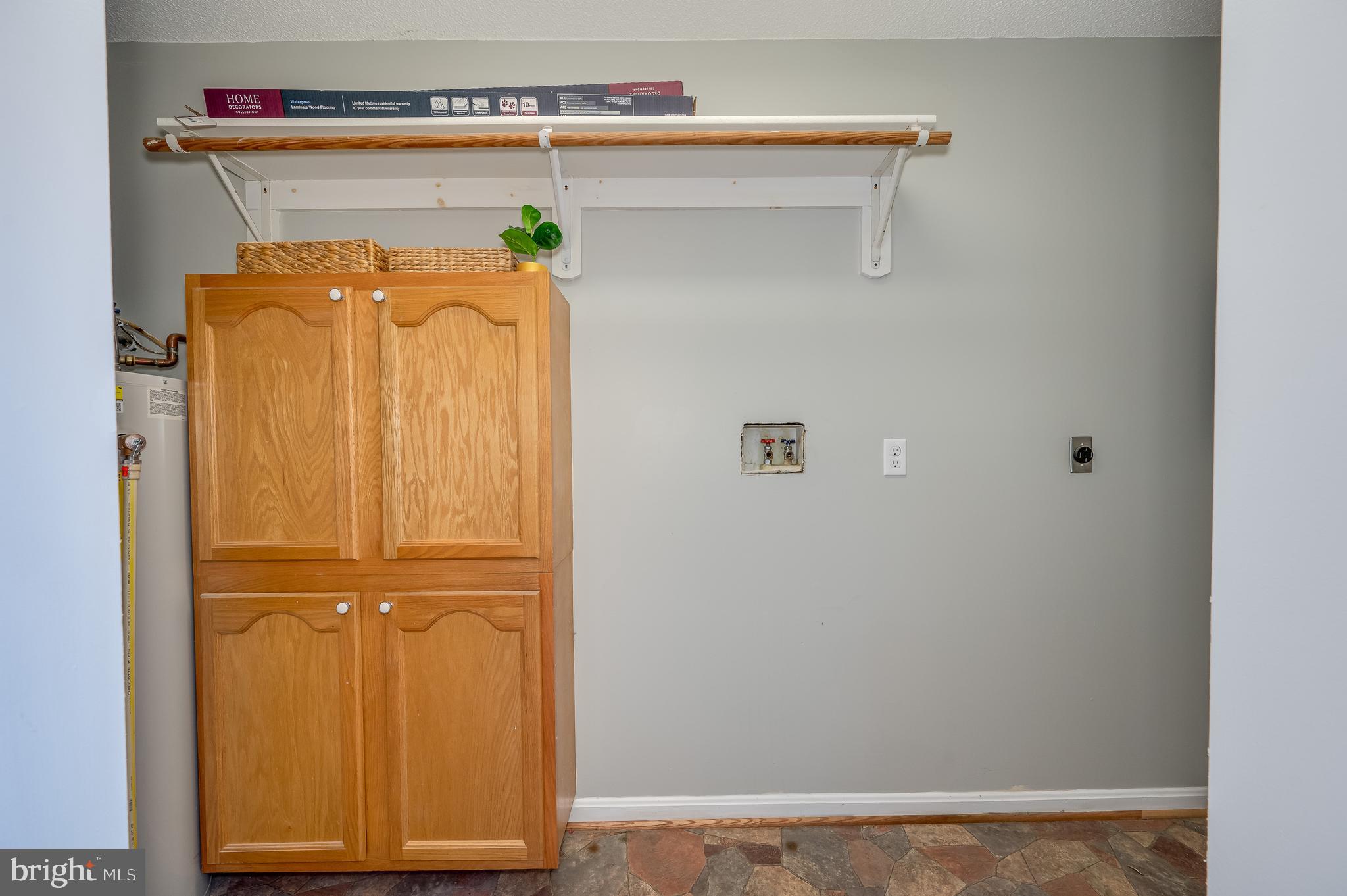 PATRICK HENRY ESTATES - Residential