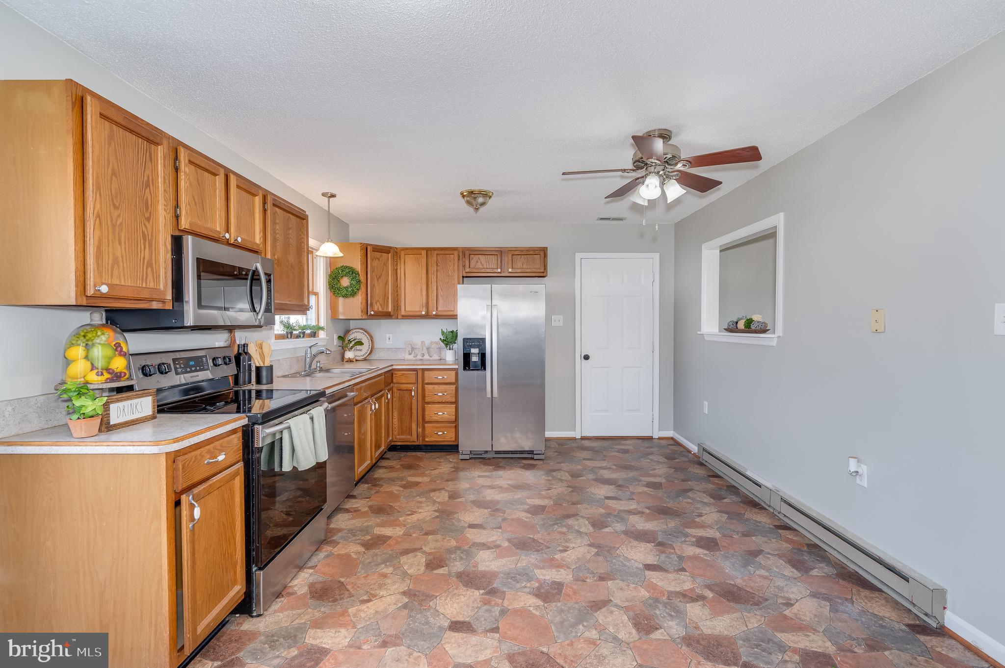 PATRICK HENRY ESTATES - Residential