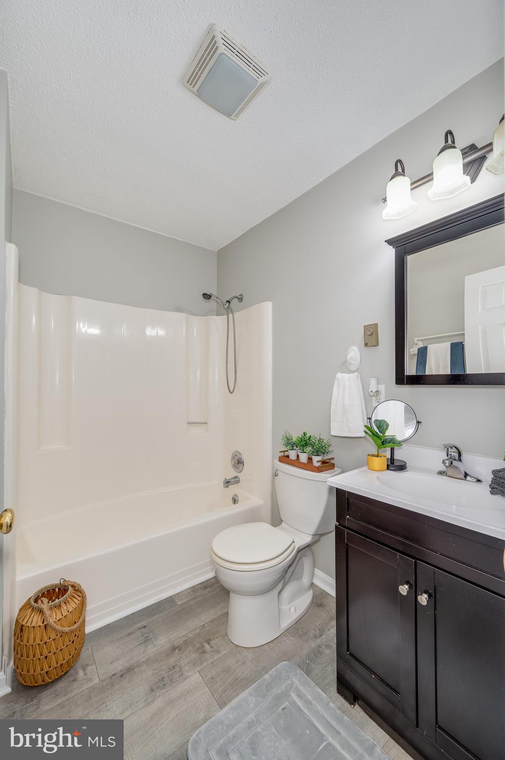 PATRICK HENRY ESTATES - Residential