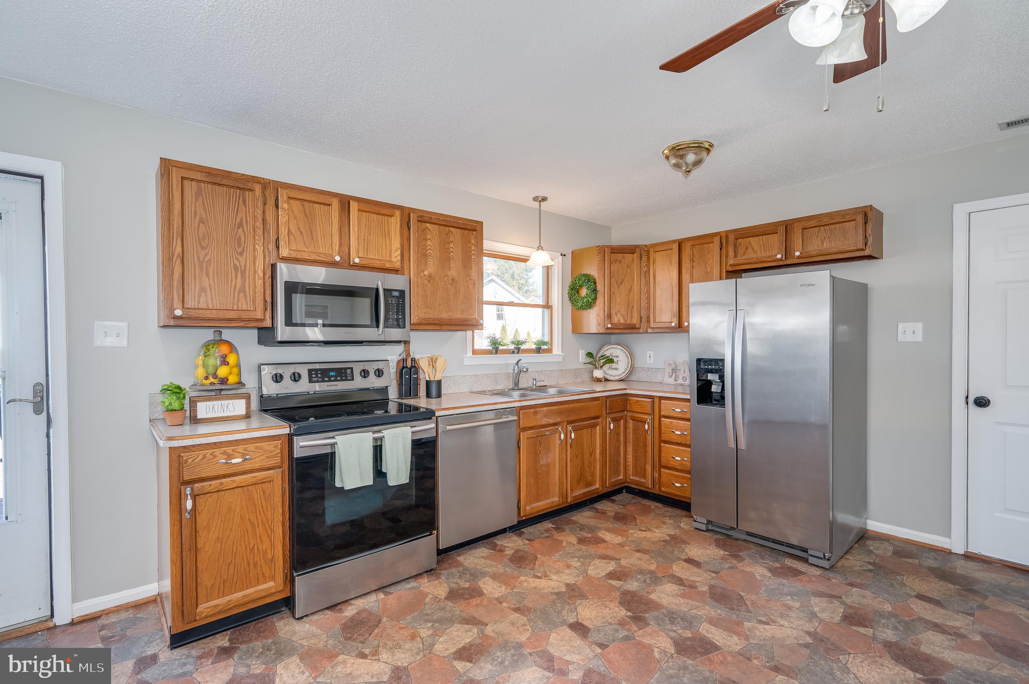 PATRICK HENRY ESTATES - Residential