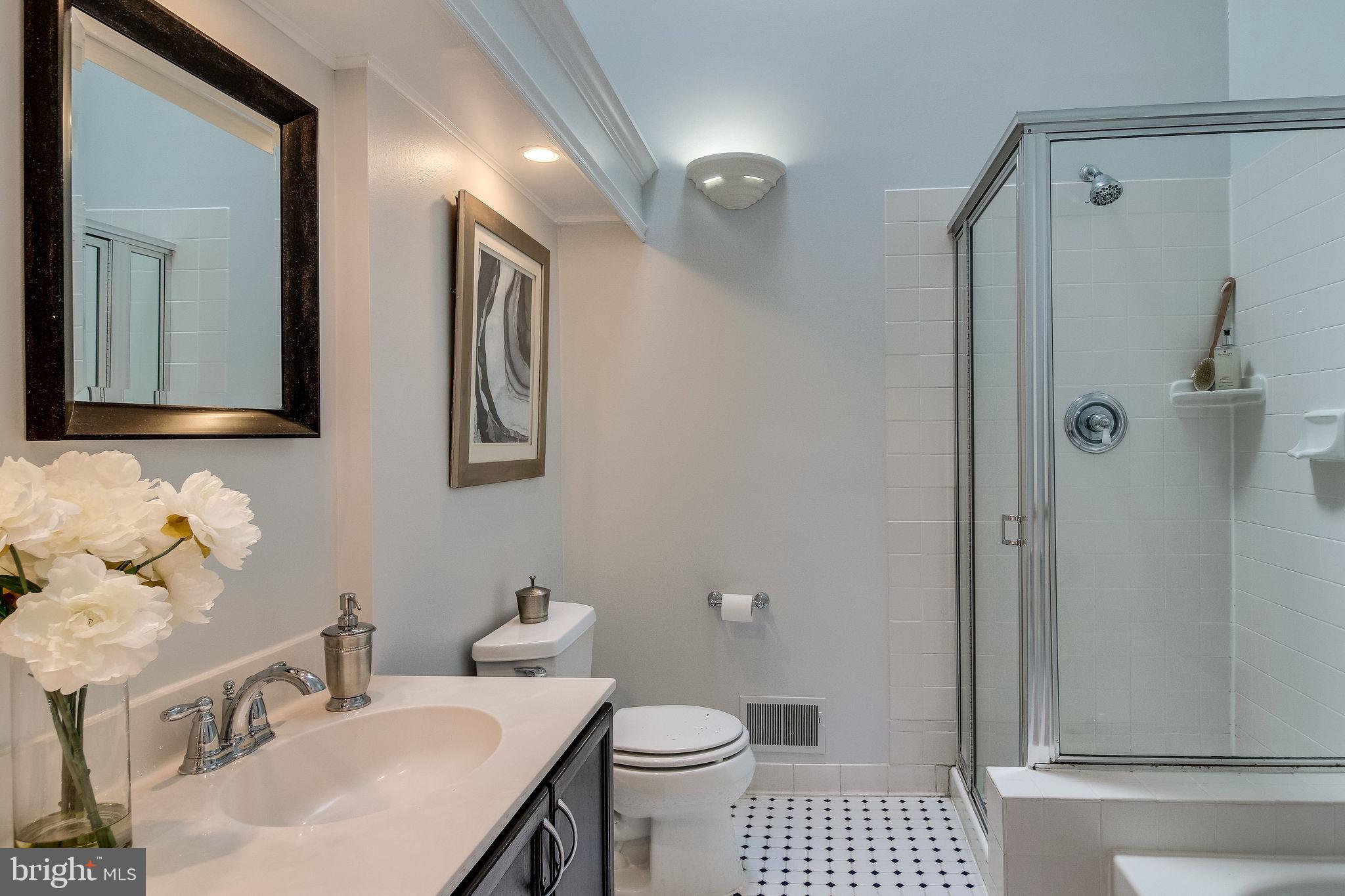 KINGSTOWNE - Residential