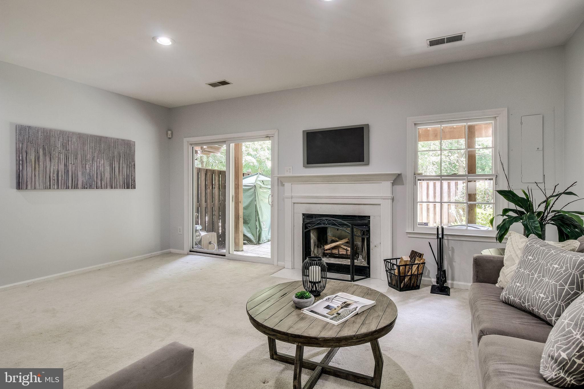 KINGSTOWNE - Residential