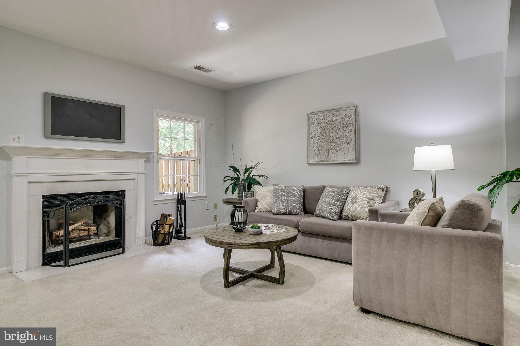 KINGSTOWNE - Residential