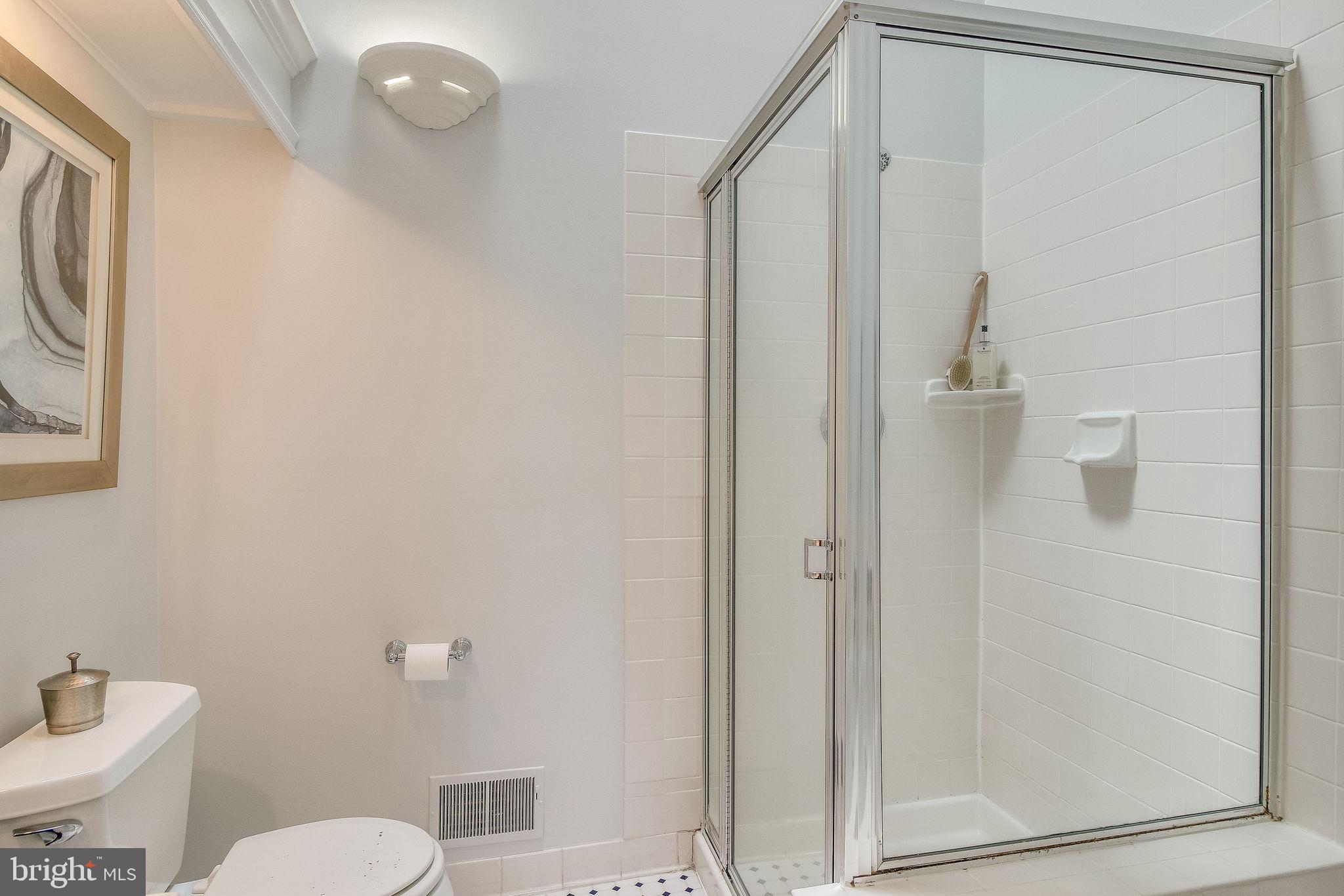 KINGSTOWNE - Residential