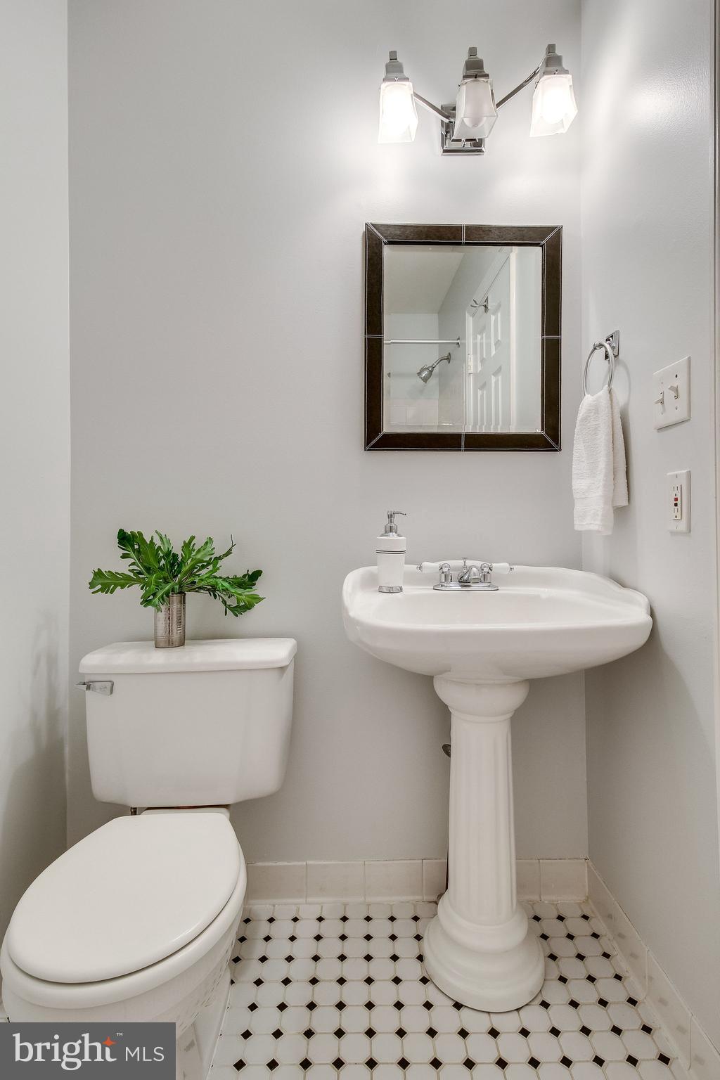 KINGSTOWNE - Residential