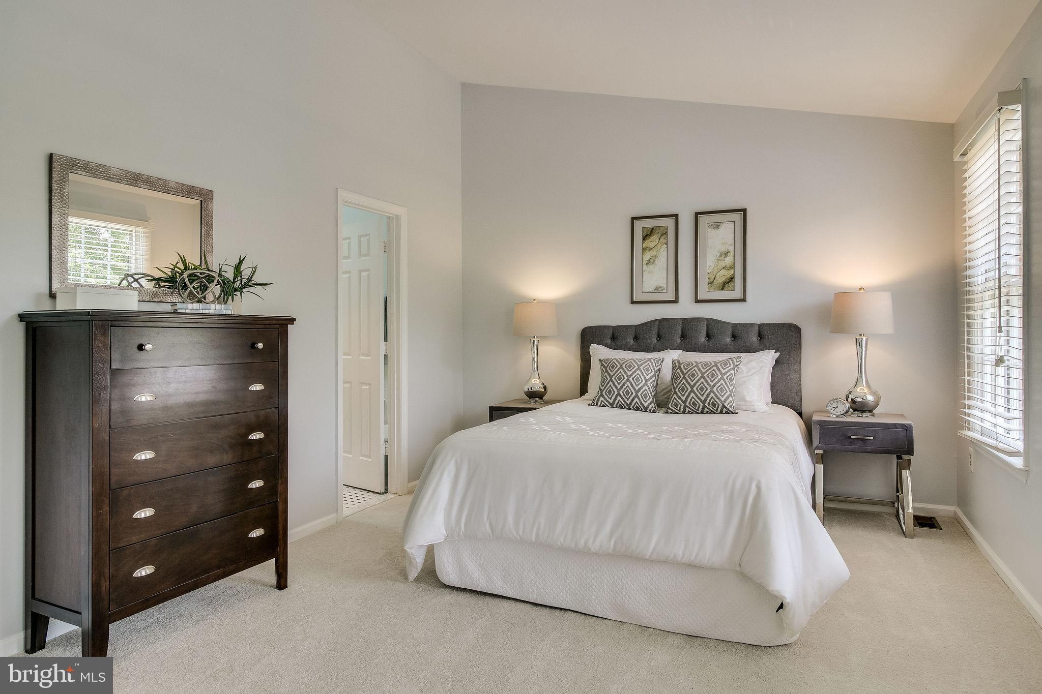 KINGSTOWNE - Residential