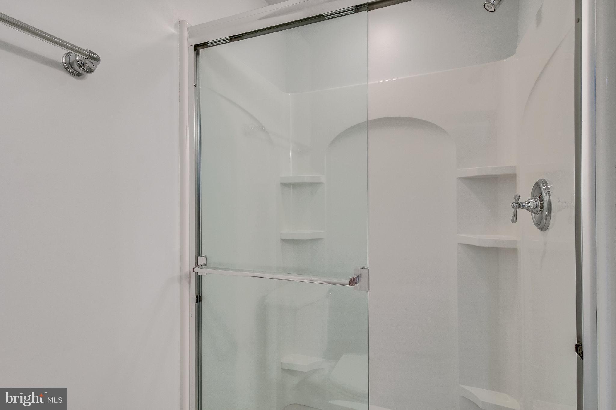 KINGSTOWNE - Residential