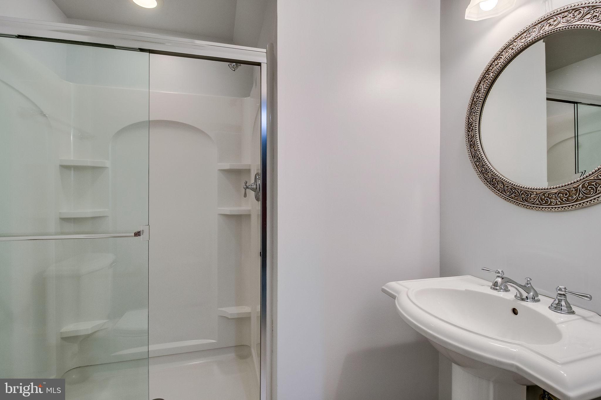 KINGSTOWNE - Residential