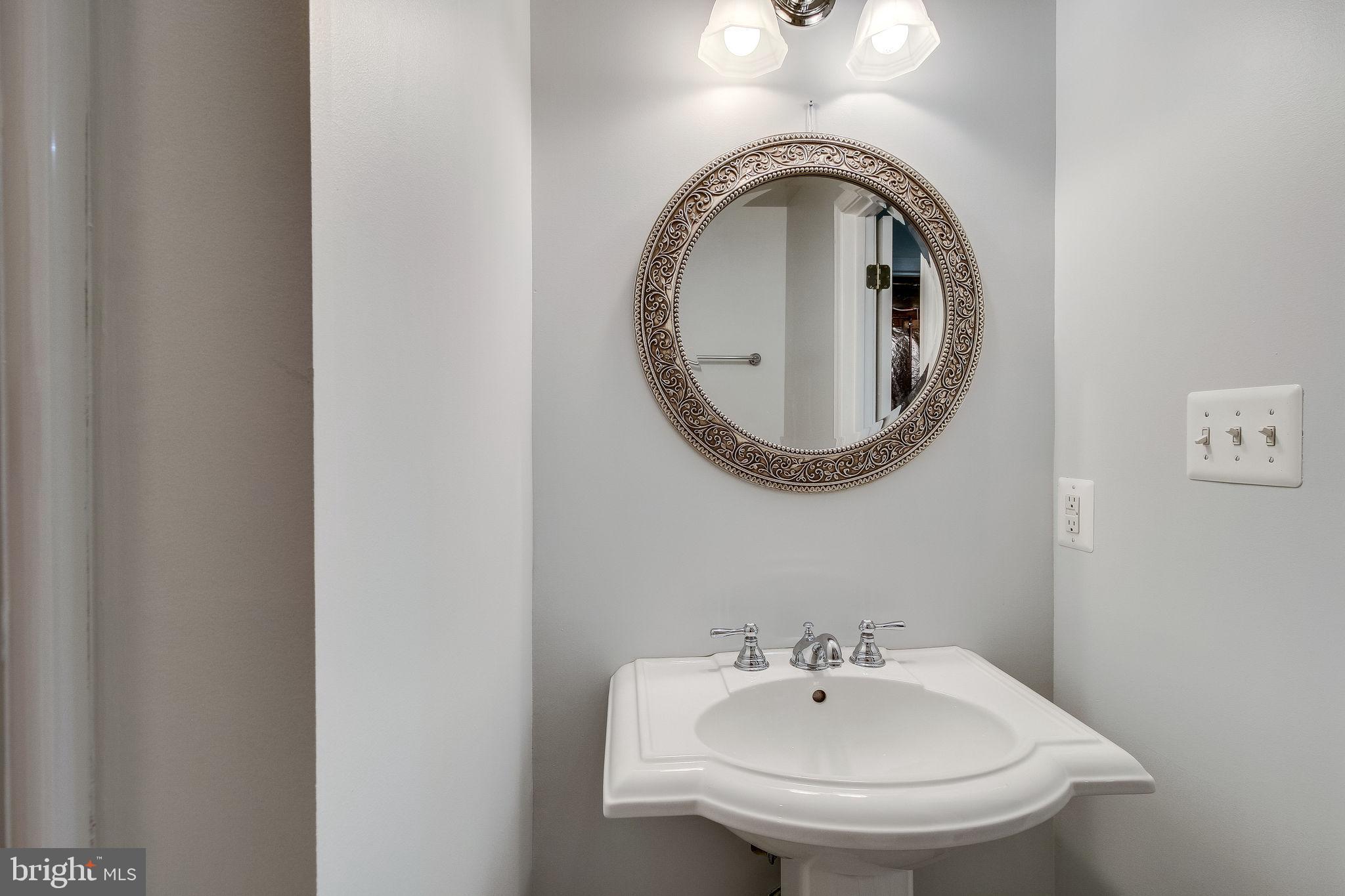 KINGSTOWNE - Residential