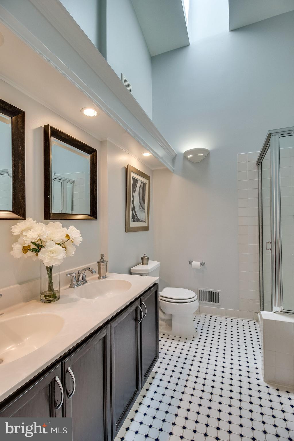 KINGSTOWNE - Residential