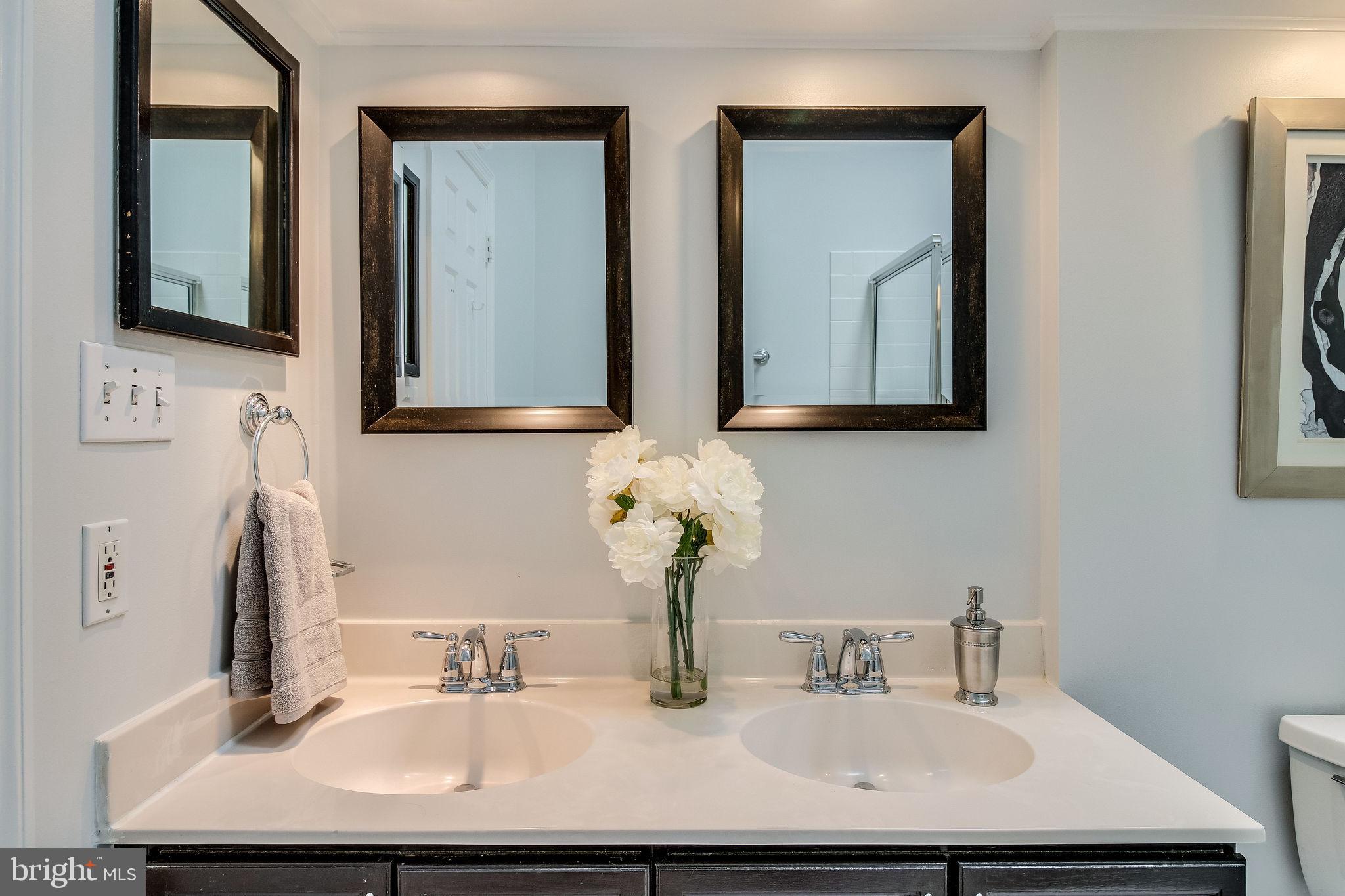 KINGSTOWNE - Residential