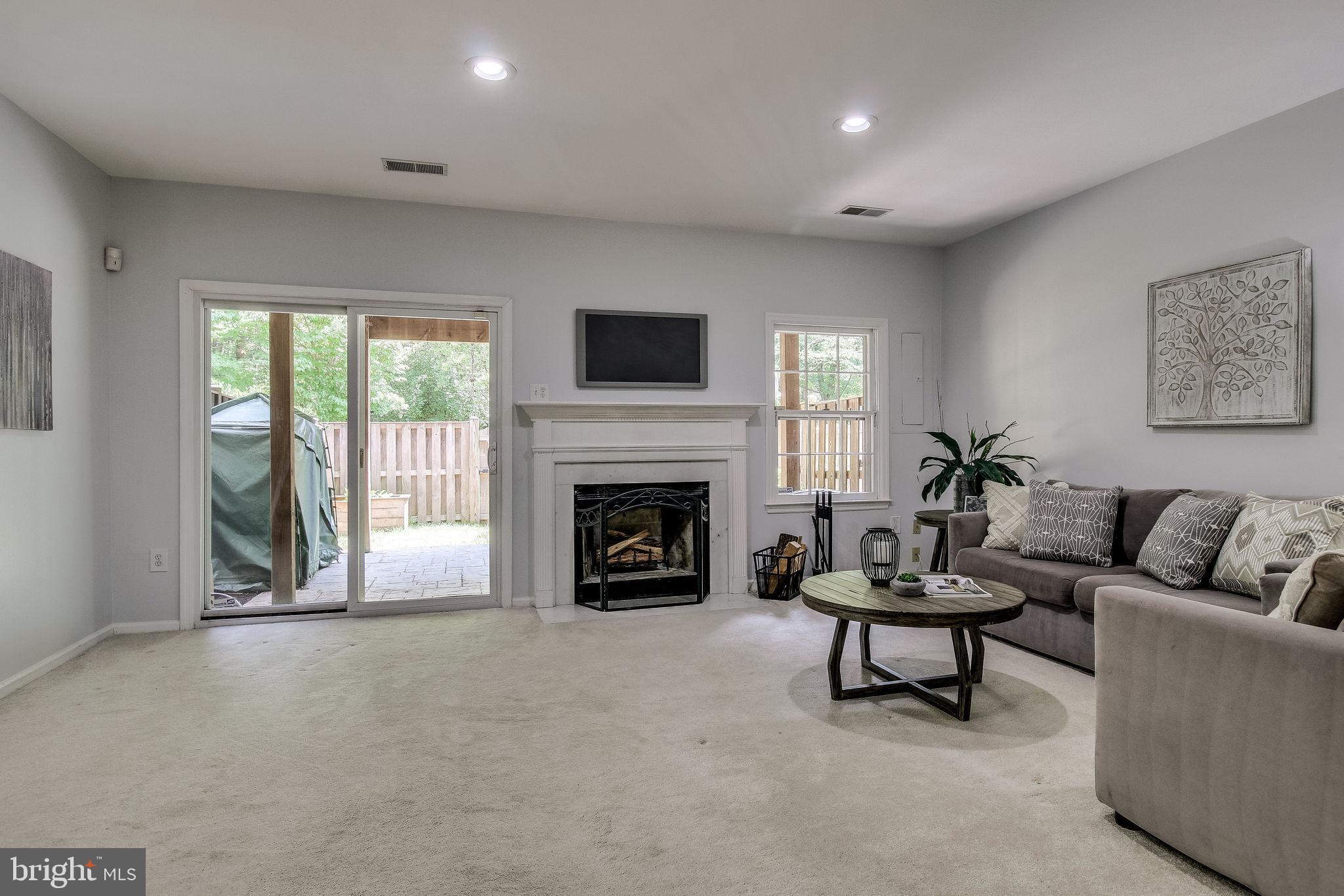 KINGSTOWNE - Residential