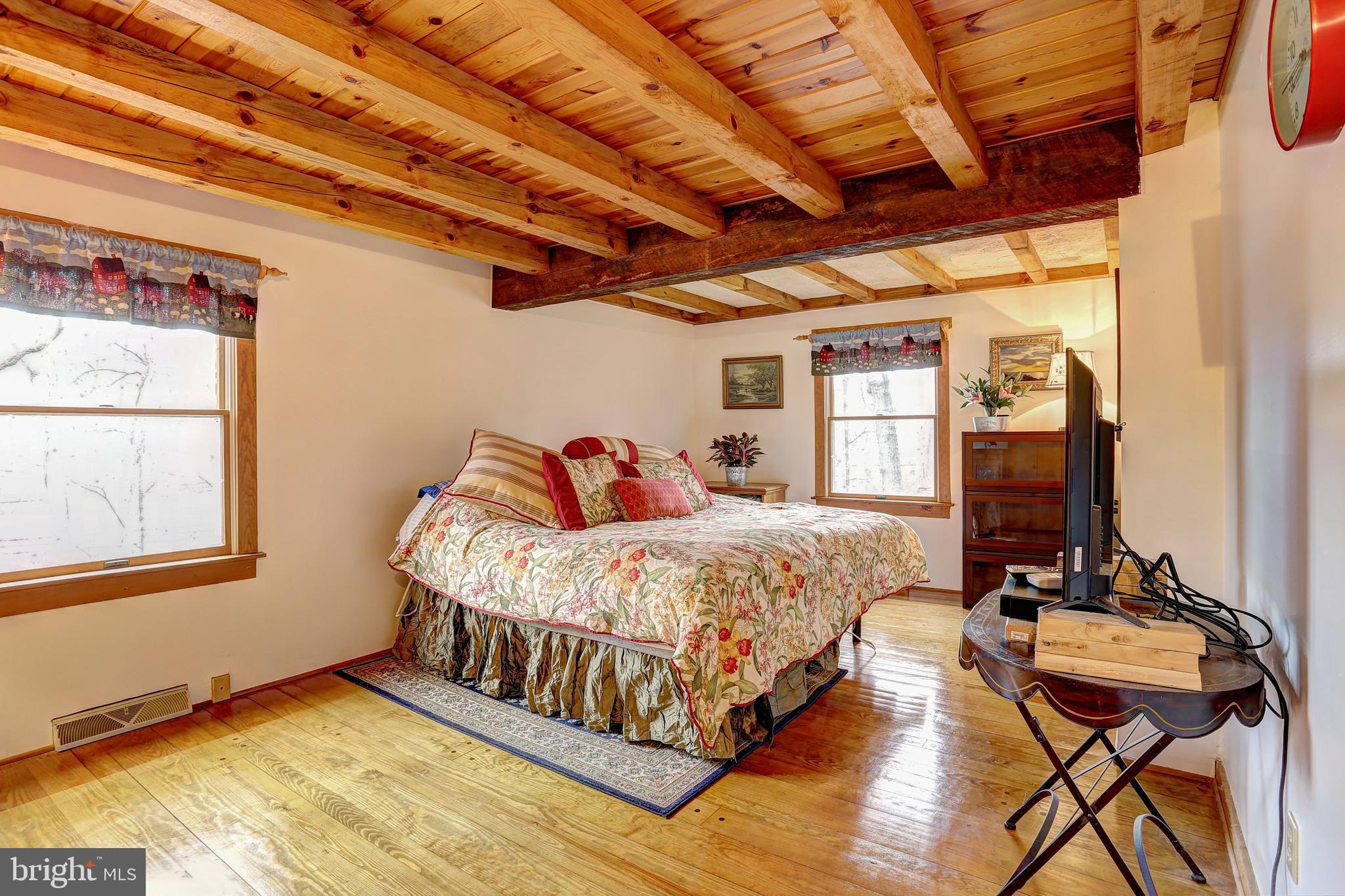 HAMPSTEAD - Residential