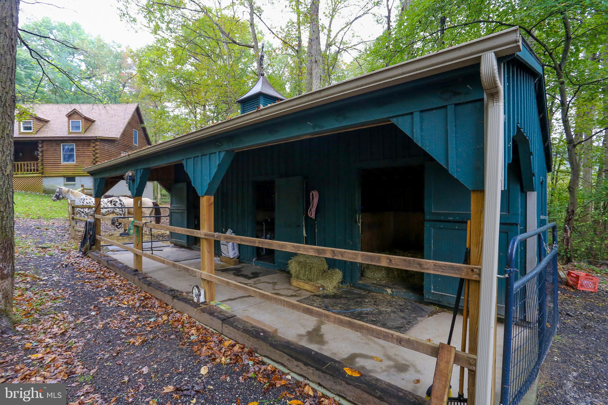 HAMPSTEAD - Residential