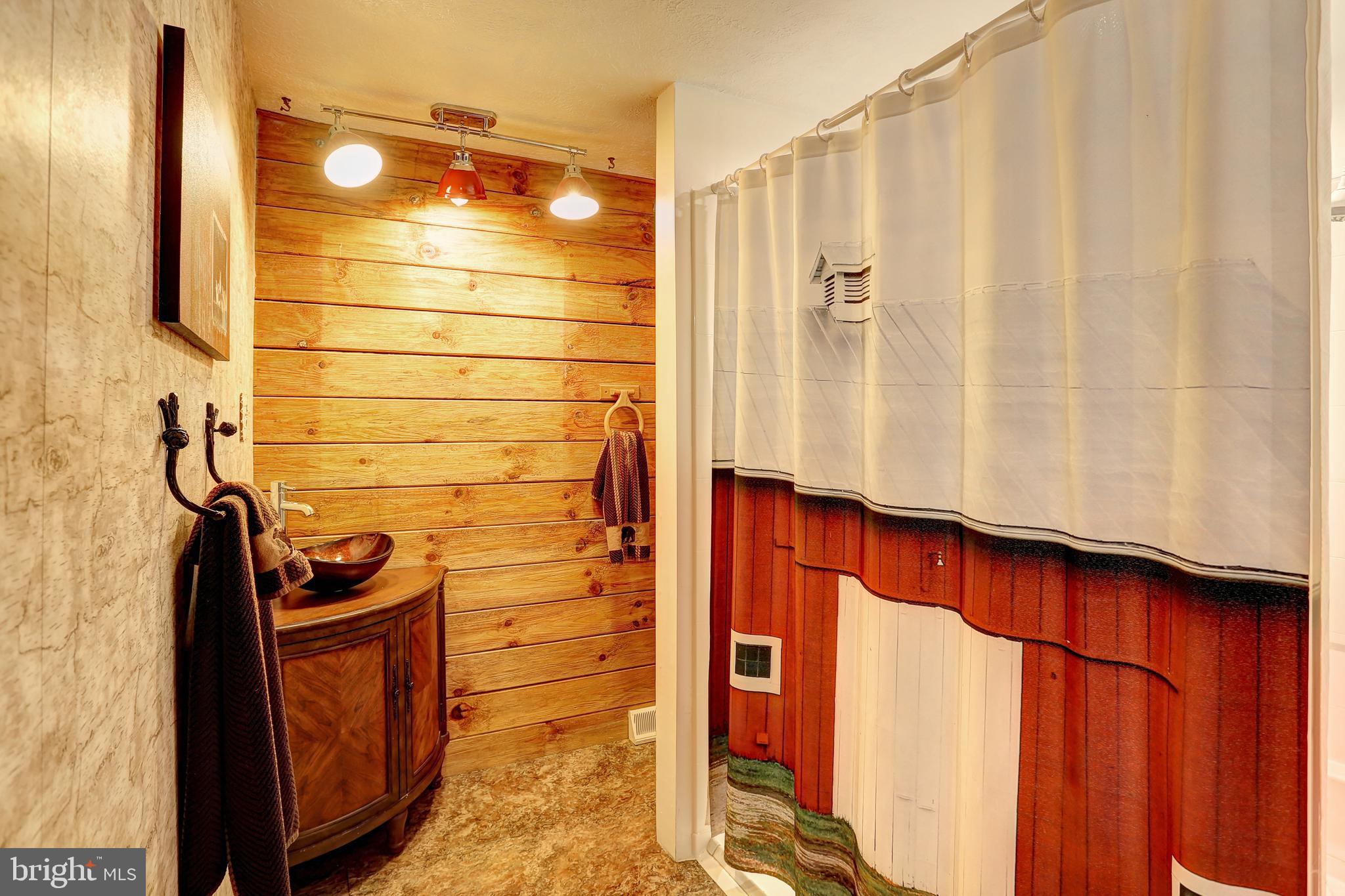 HAMPSTEAD - Residential