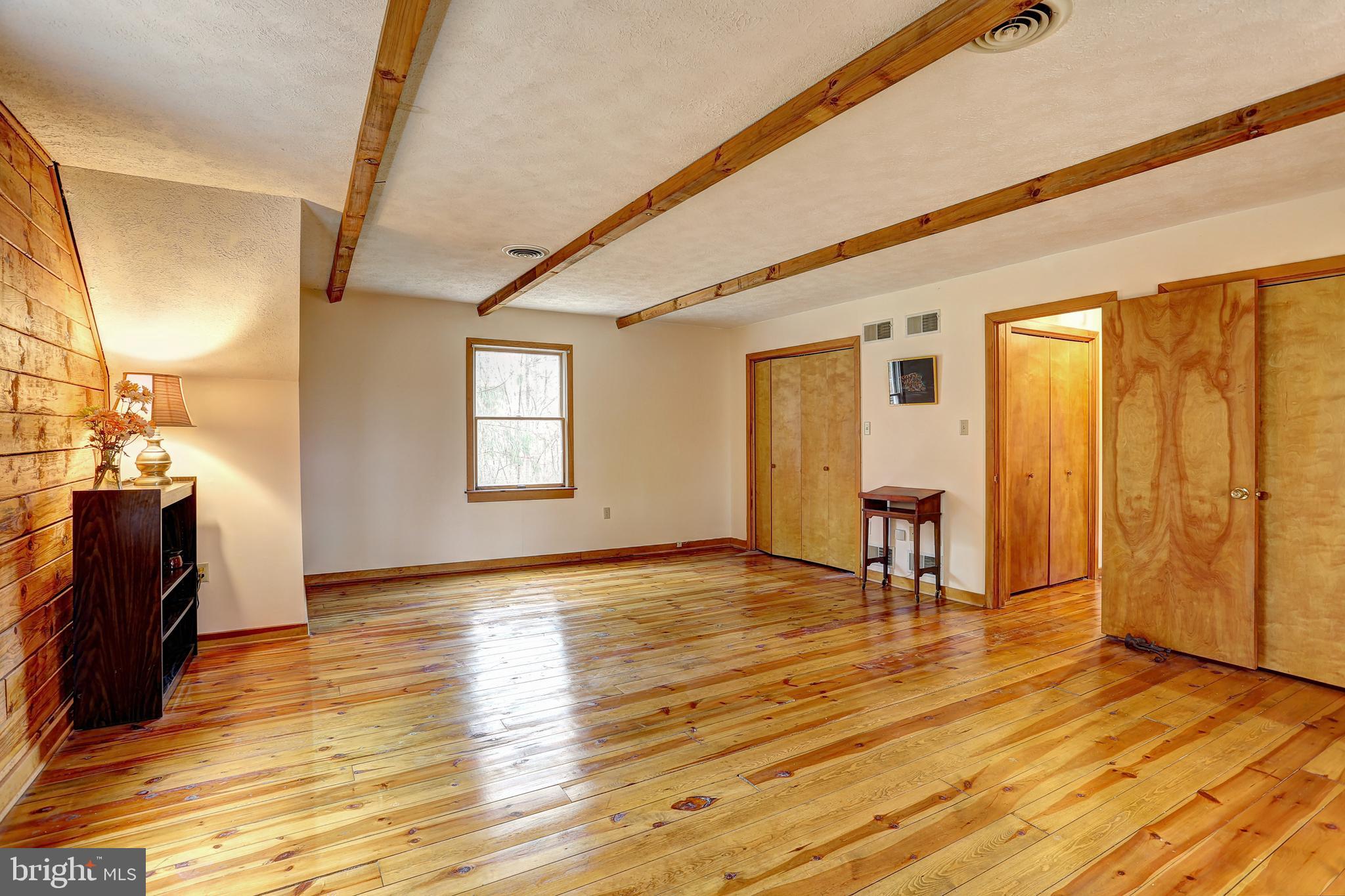 HAMPSTEAD - Residential