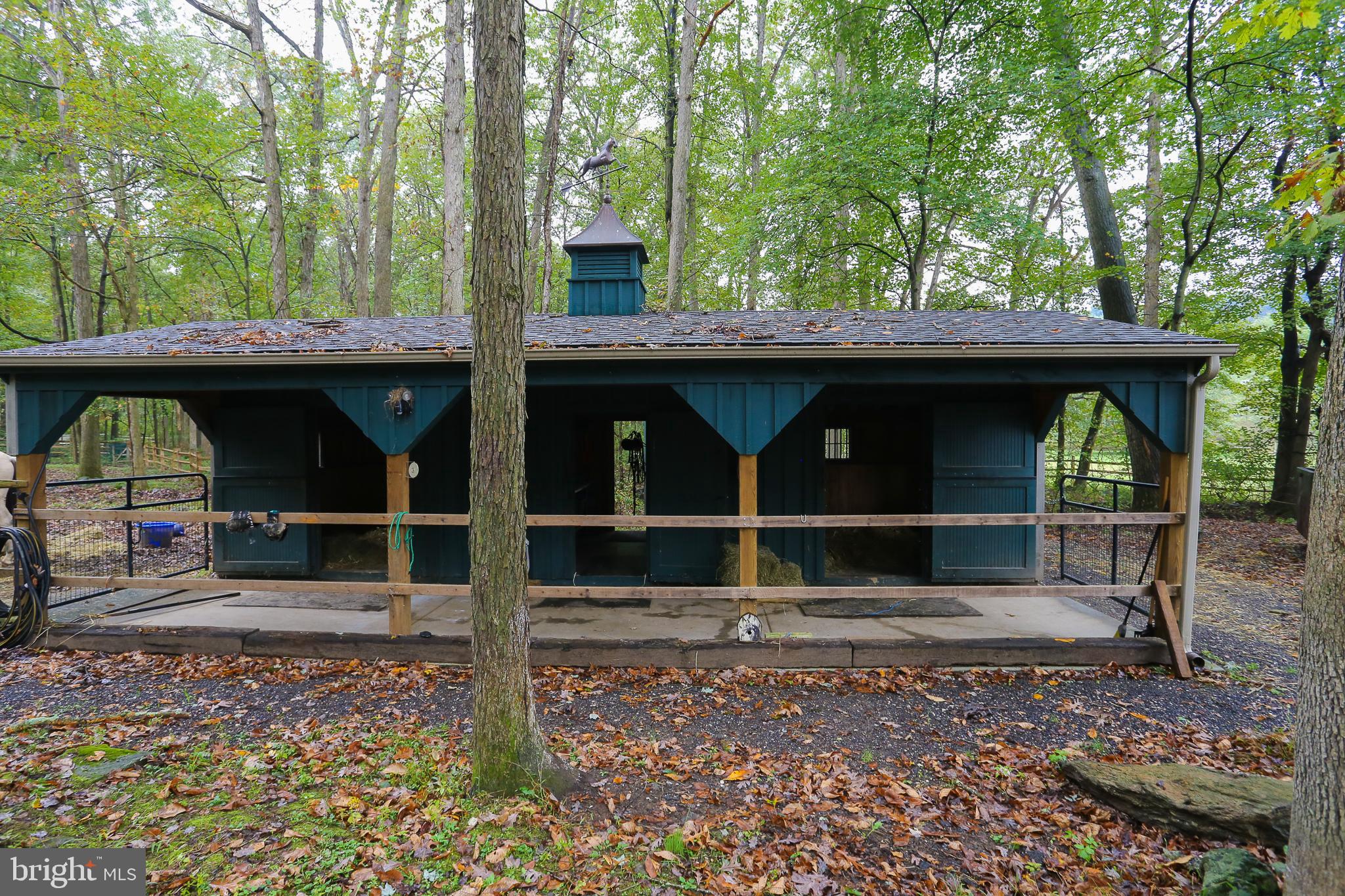 HAMPSTEAD - Residential