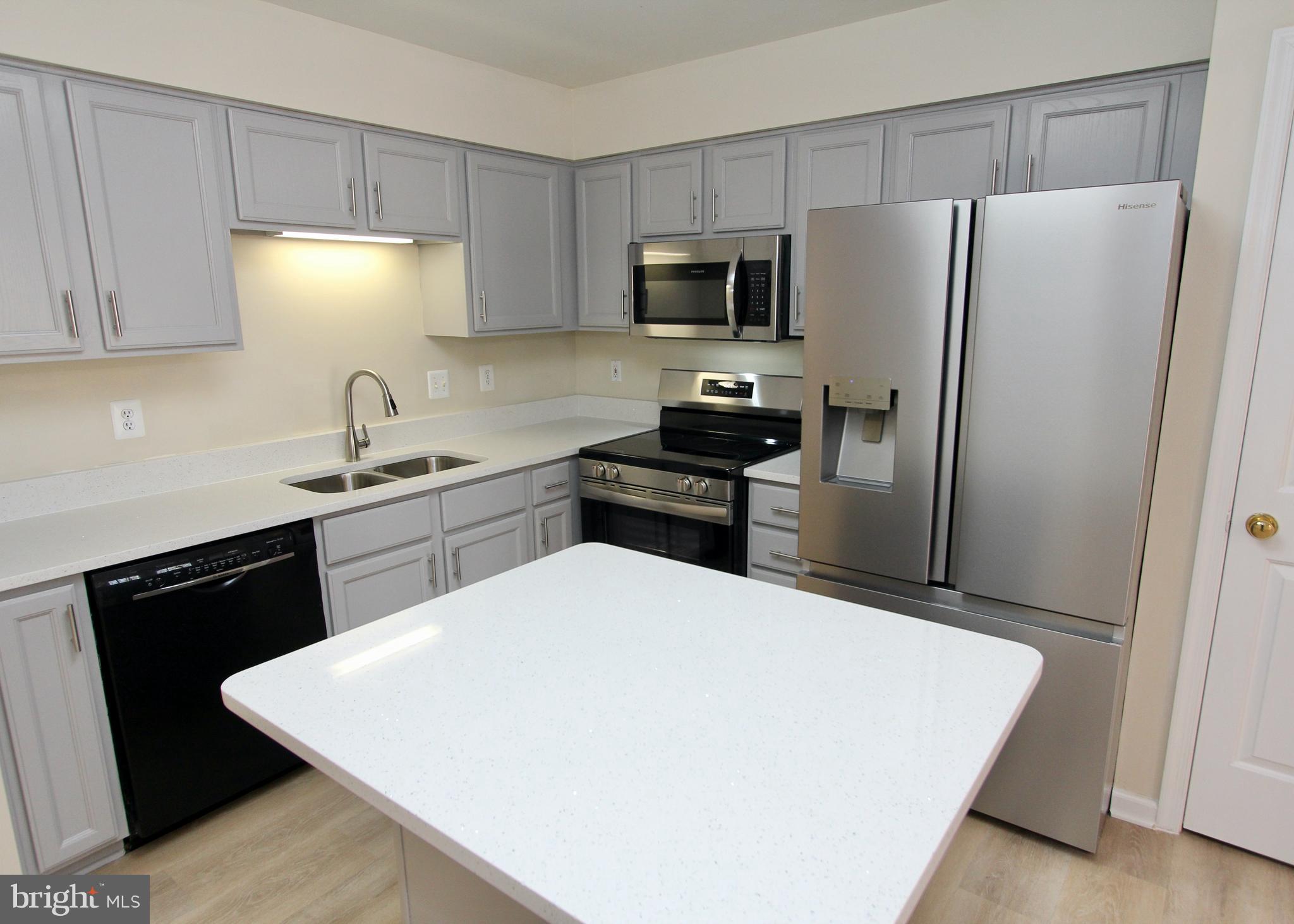 TURNBERRY VILLAGE - Residential