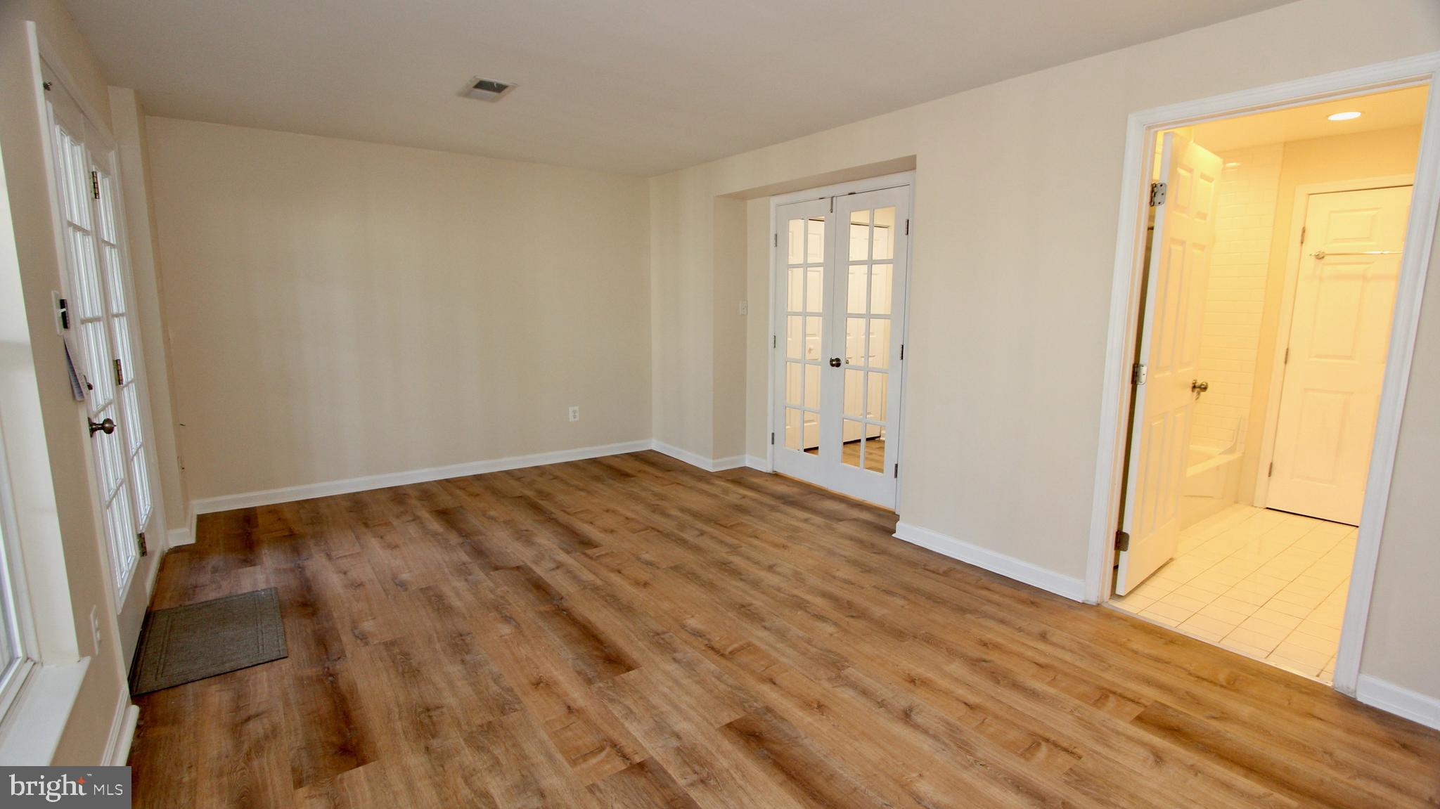 TURNBERRY VILLAGE - Residential