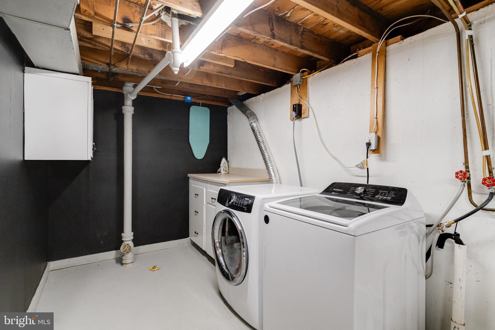 ABERDEEN HILLS - Residential