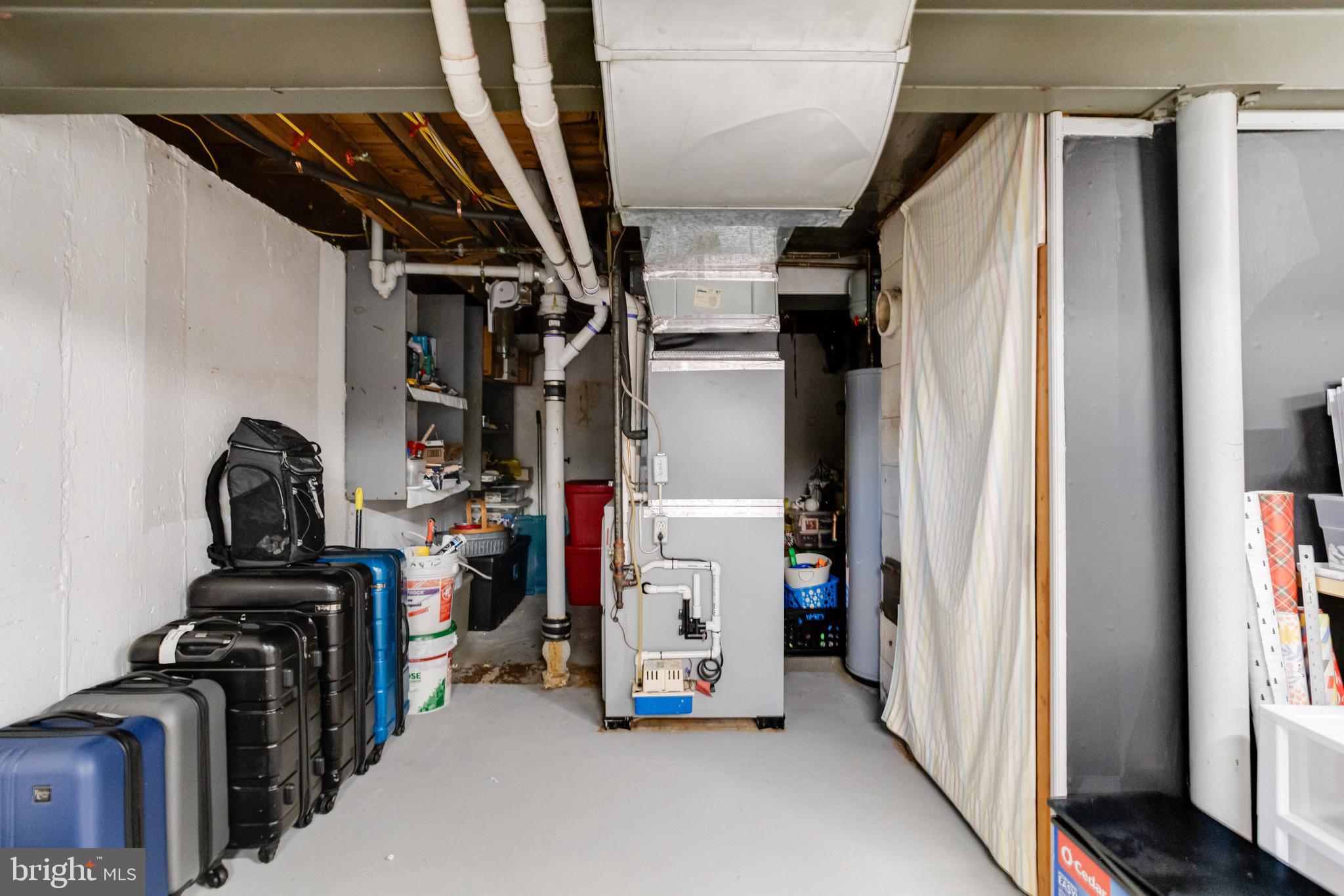 ABERDEEN HILLS - Residential