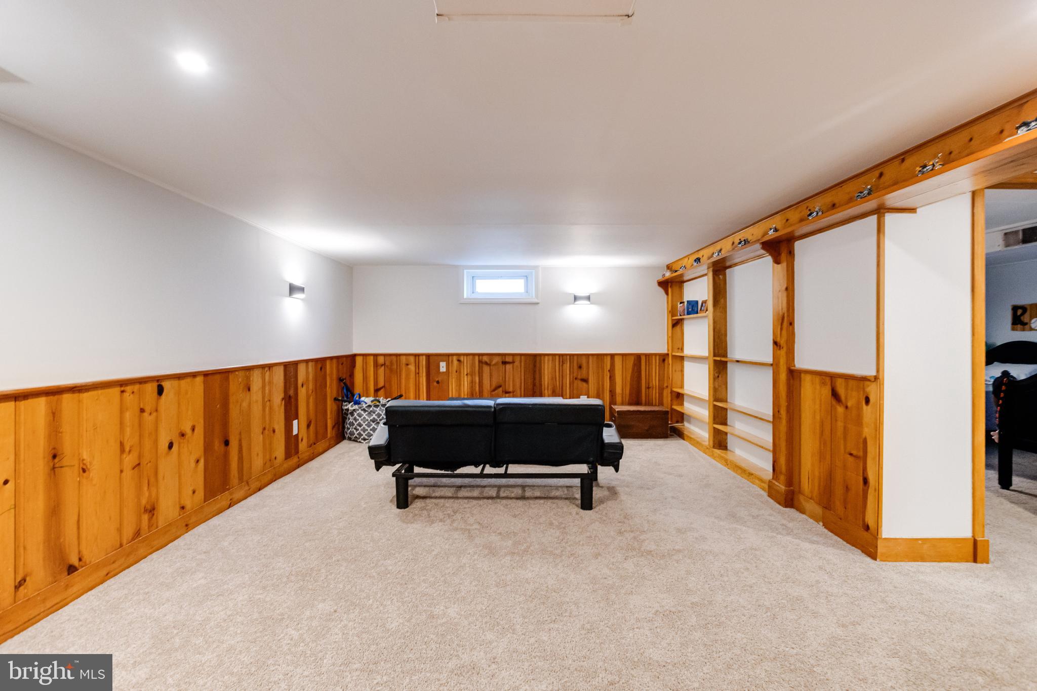 ABERDEEN HILLS - Residential