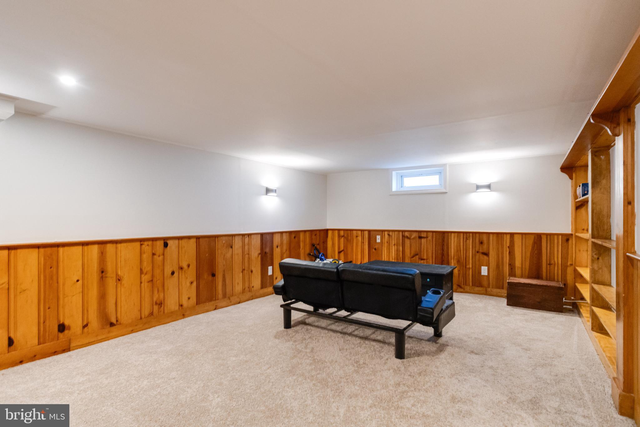 ABERDEEN HILLS - Residential