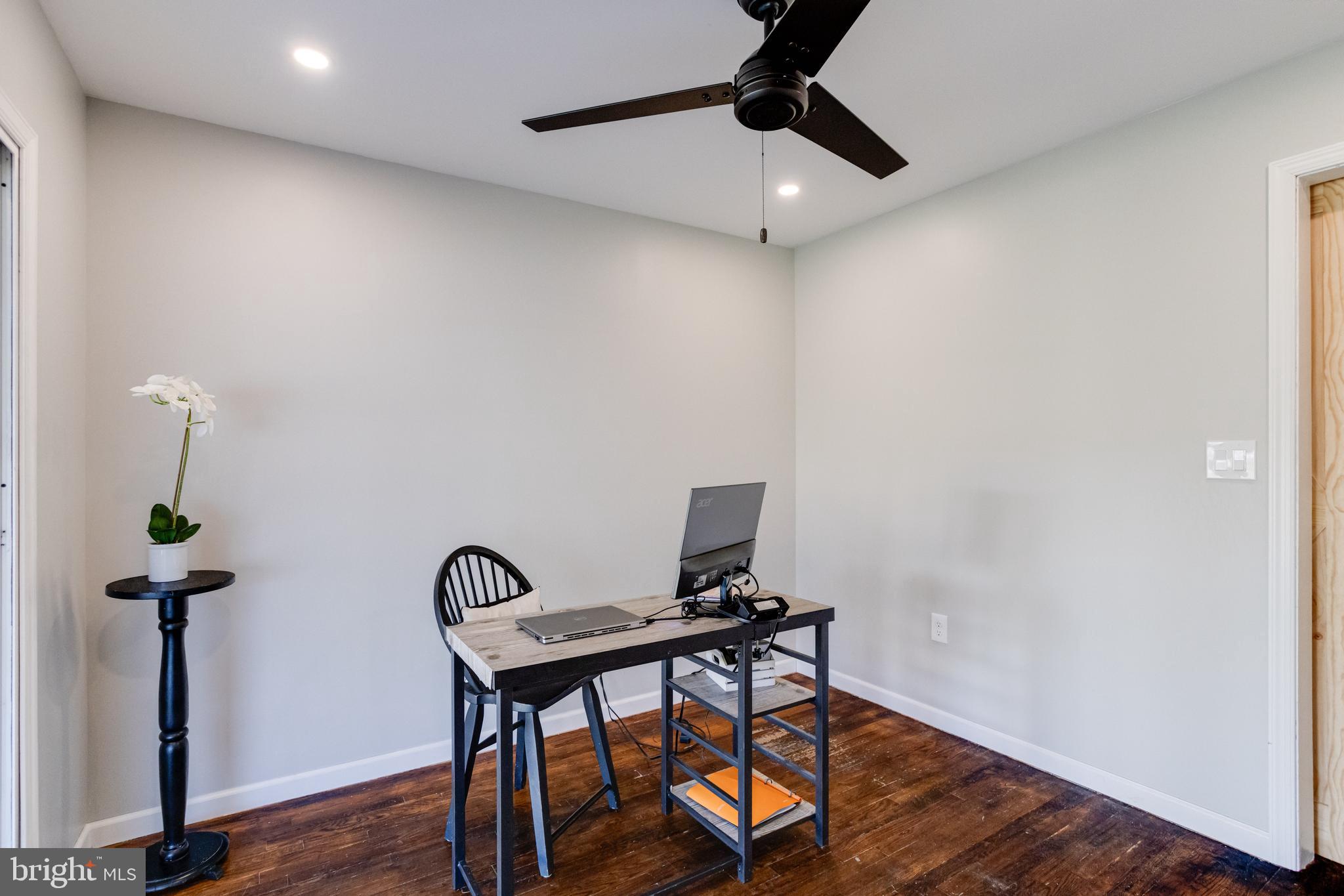 ABERDEEN HILLS - Residential