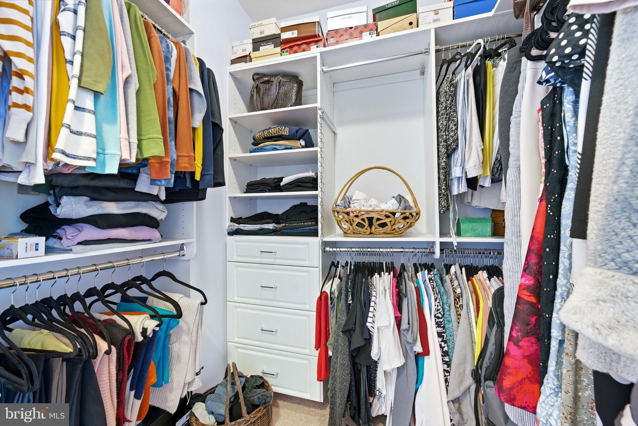 PINEY ORCHARD - Residential