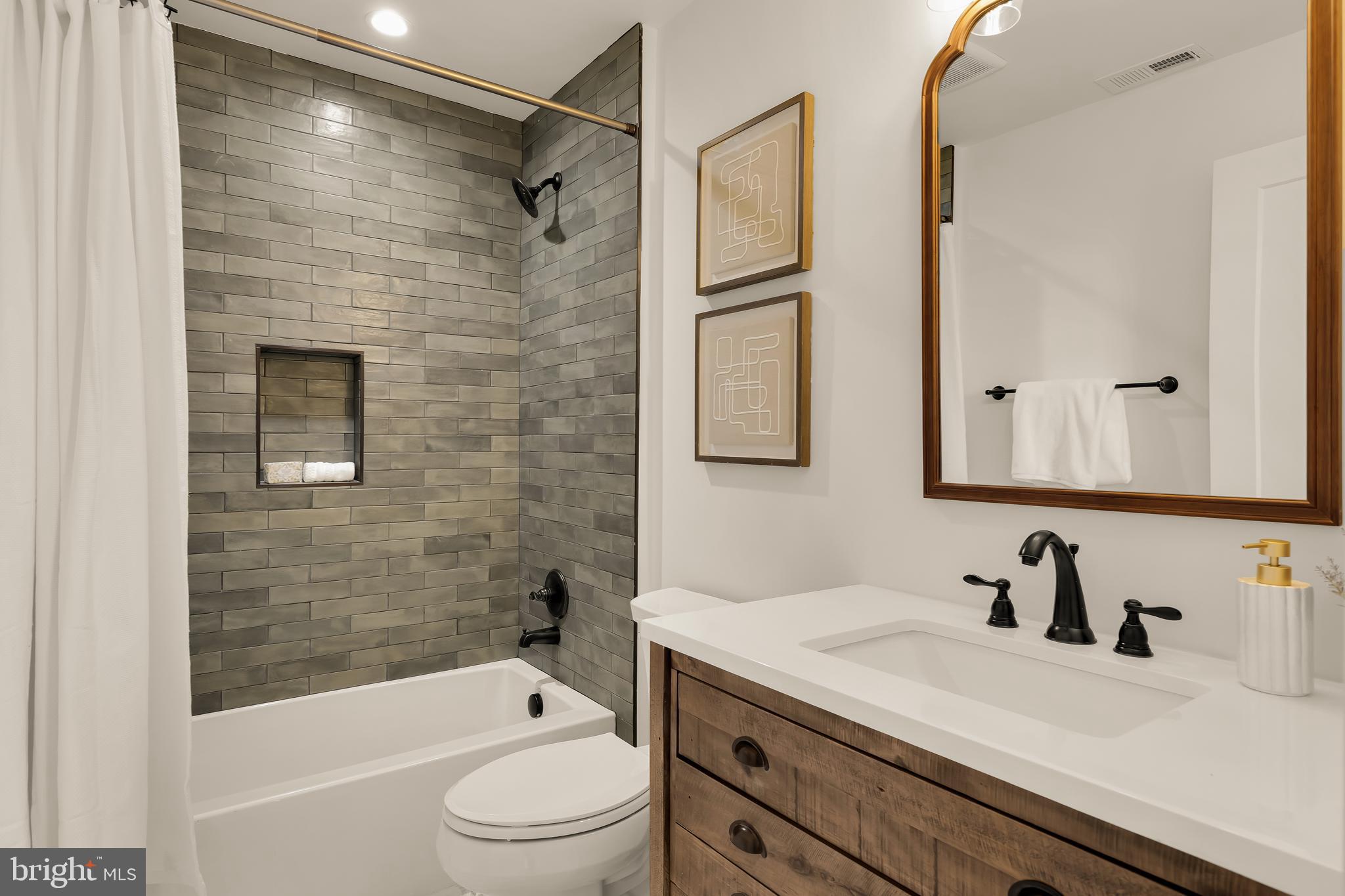 SOUTH BETHANY HARBOR - Residential