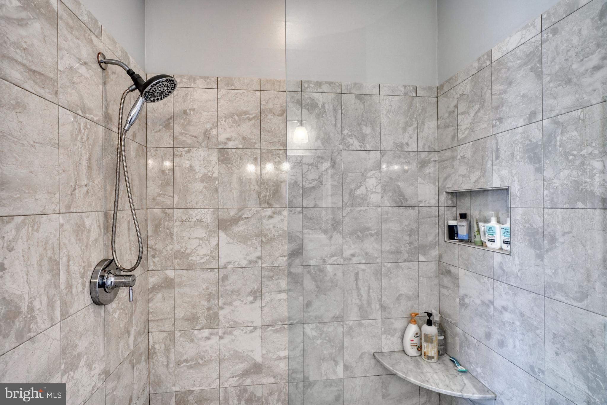 VILLAGE OF BYNUM RUN - Residential