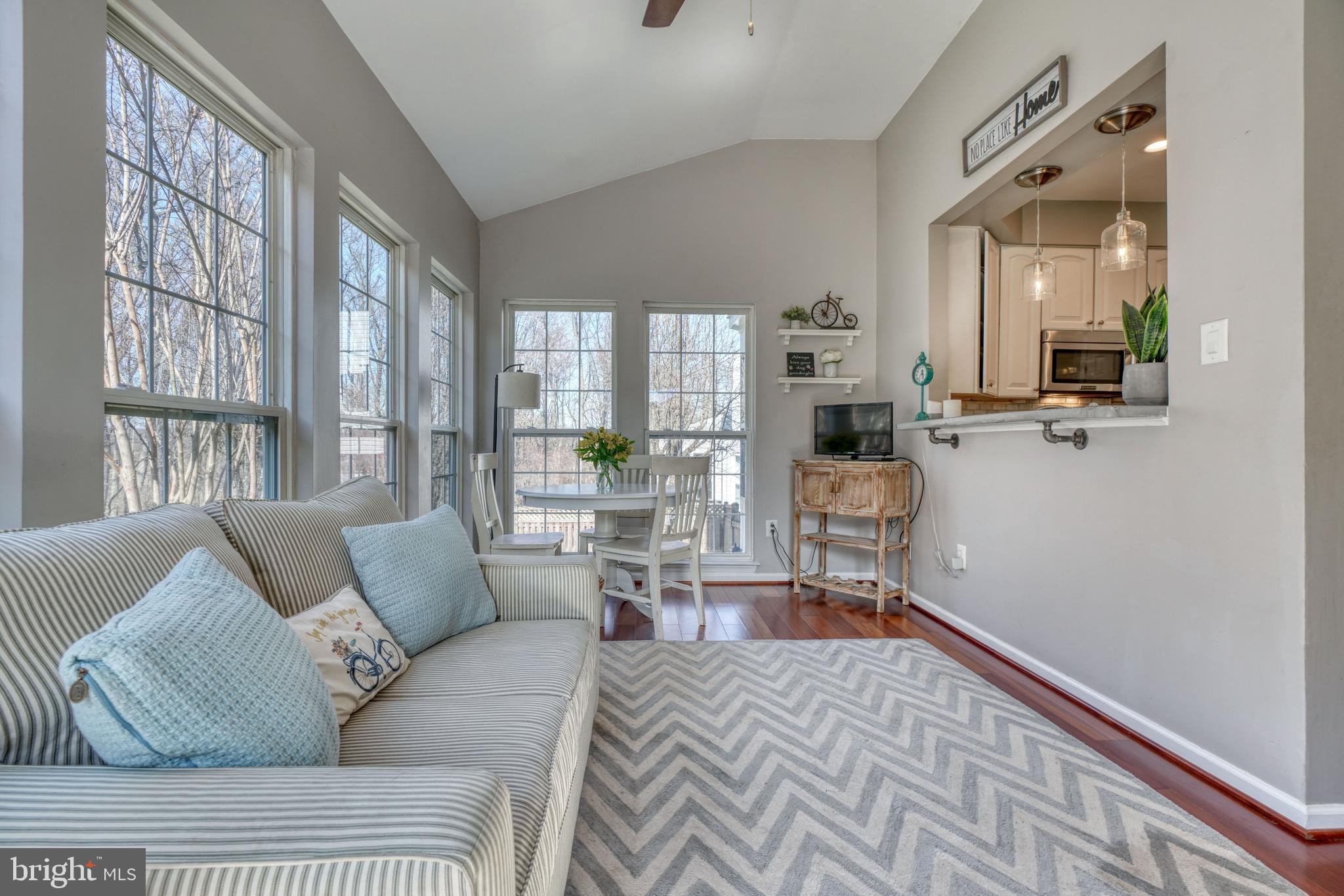 VILLAGE OF BYNUM RUN - Residential