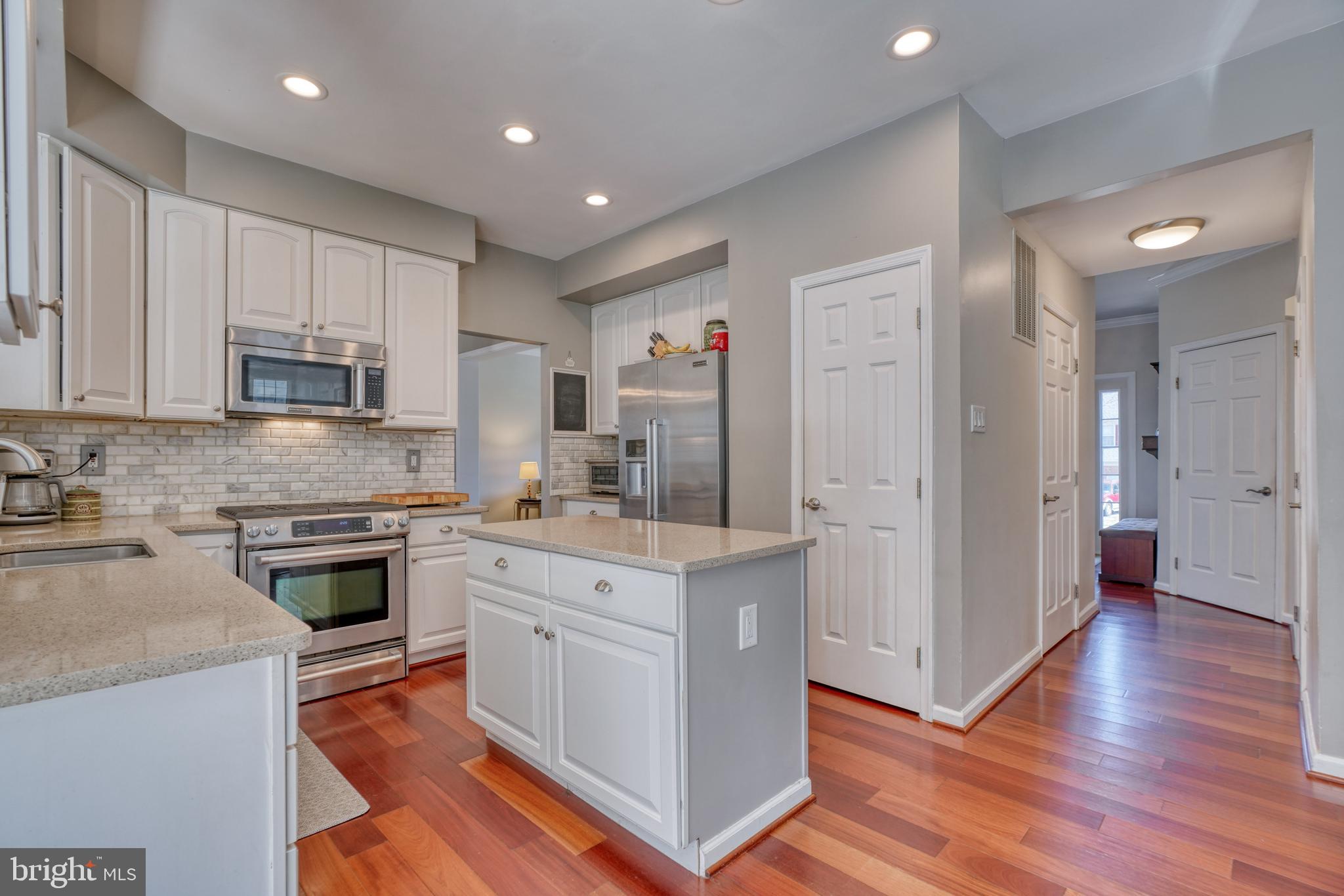 VILLAGE OF BYNUM RUN - Residential