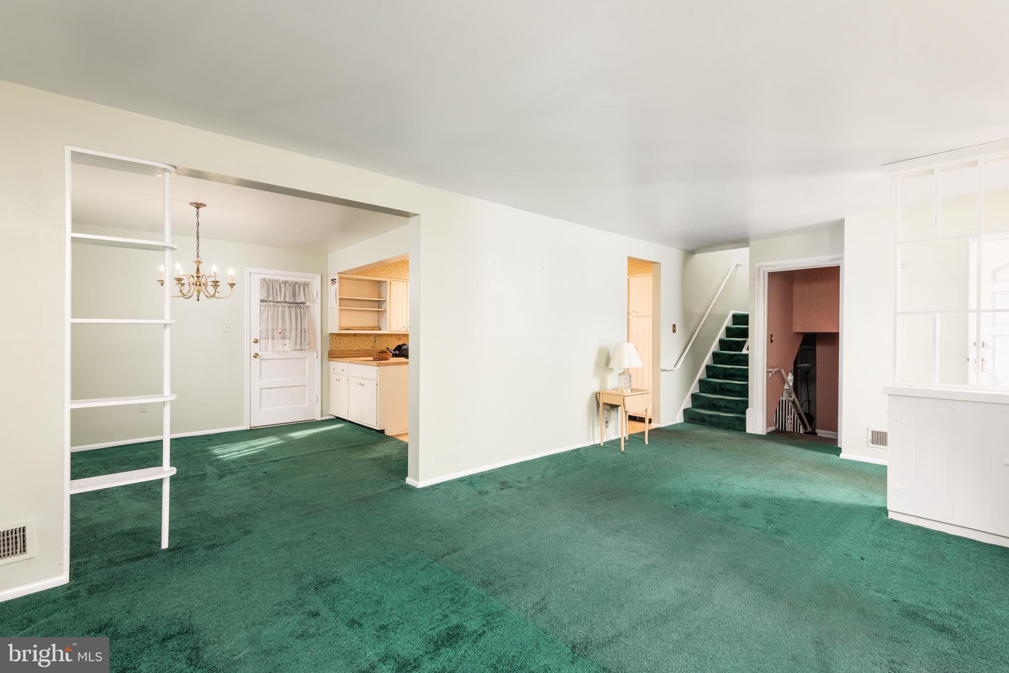 NEW CARROLLTON - Residential