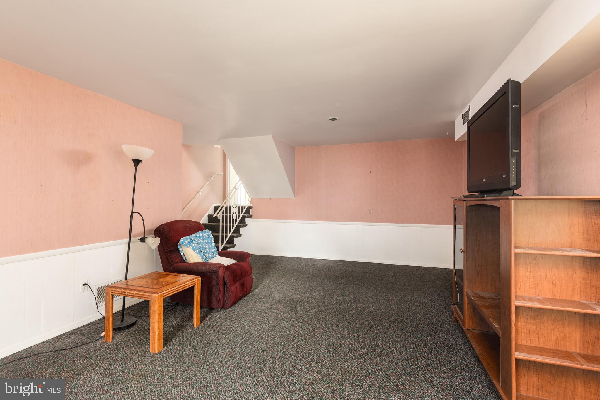 NEW CARROLLTON - Residential